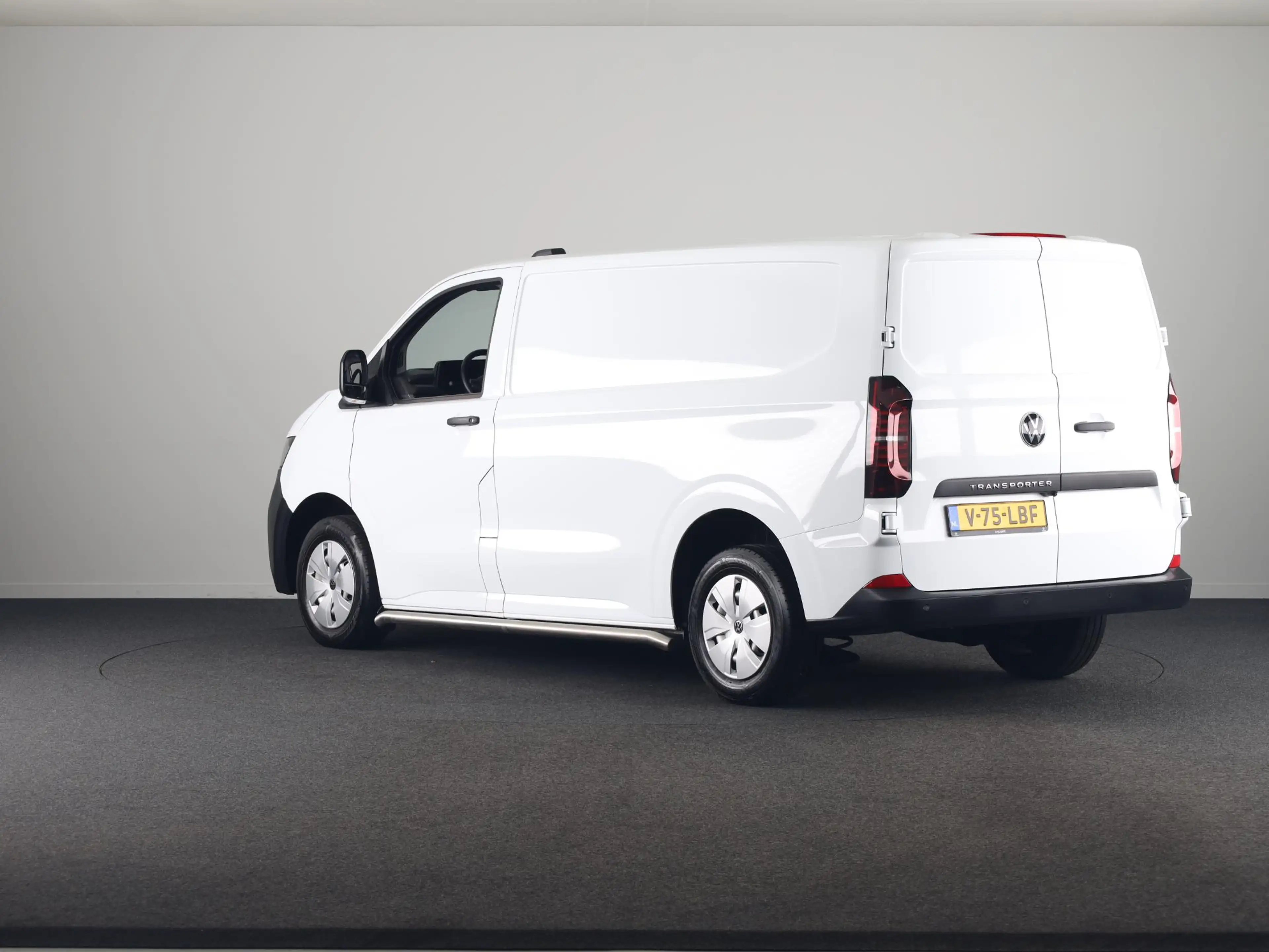Volkswagen Transporter 2.0 TDI L1H1 28 Life Intro 110 pk | Verlengde gara — photo 2