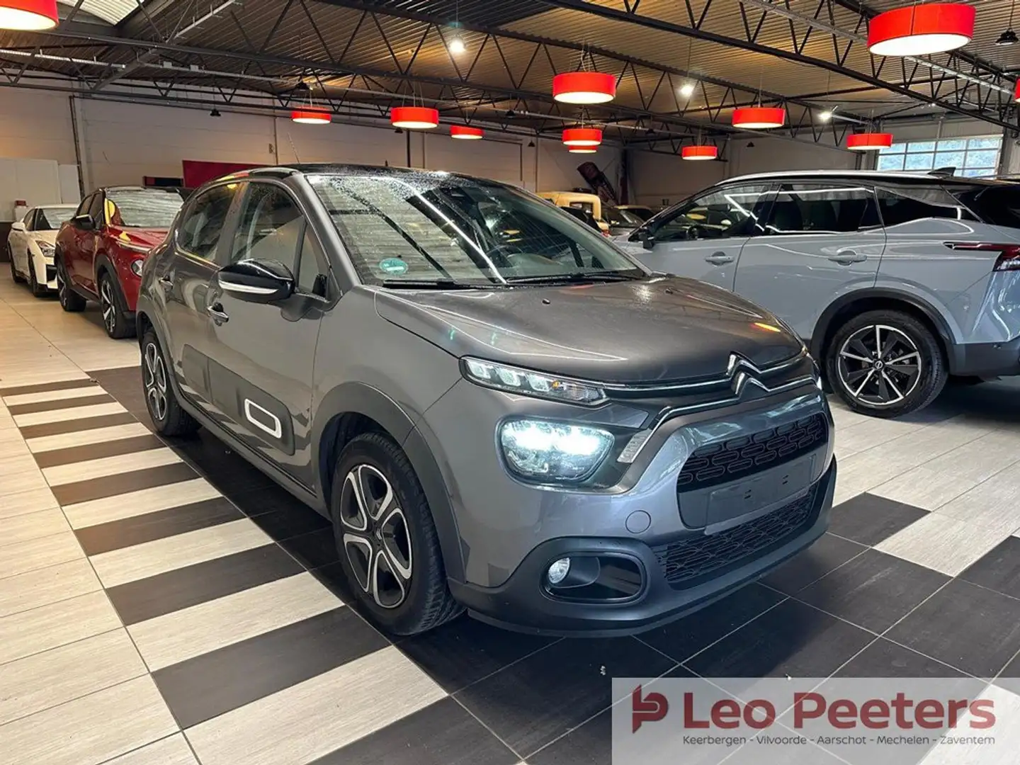 Citroen C3 1.2 BENZINE AUTOMAAT/CAMERA/GPS/APPLE CARPLAY/AND Gris - 2