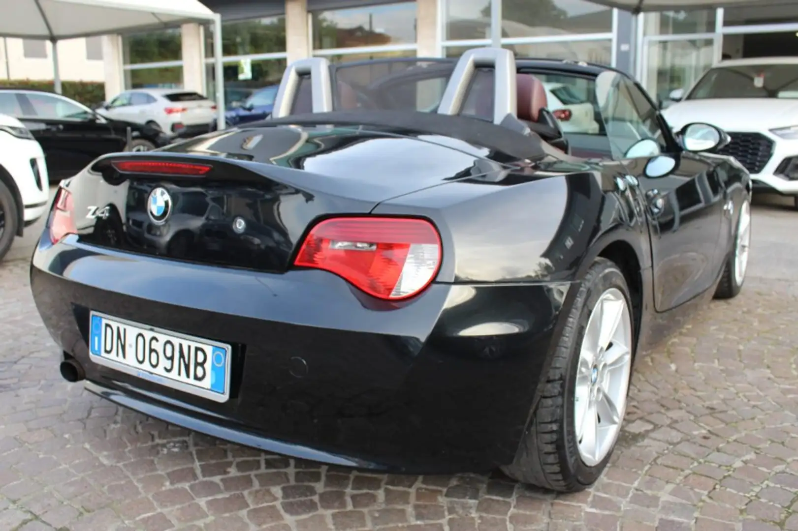 BMW Z4 2.0i cat Roadster PELLE Fekete - 2