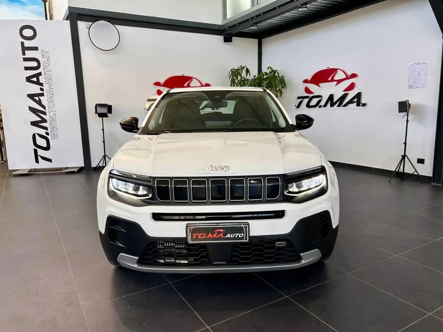 Jeep Avenger 1.2 Turbo 100 CV MHEV Altitude Weiß - 2