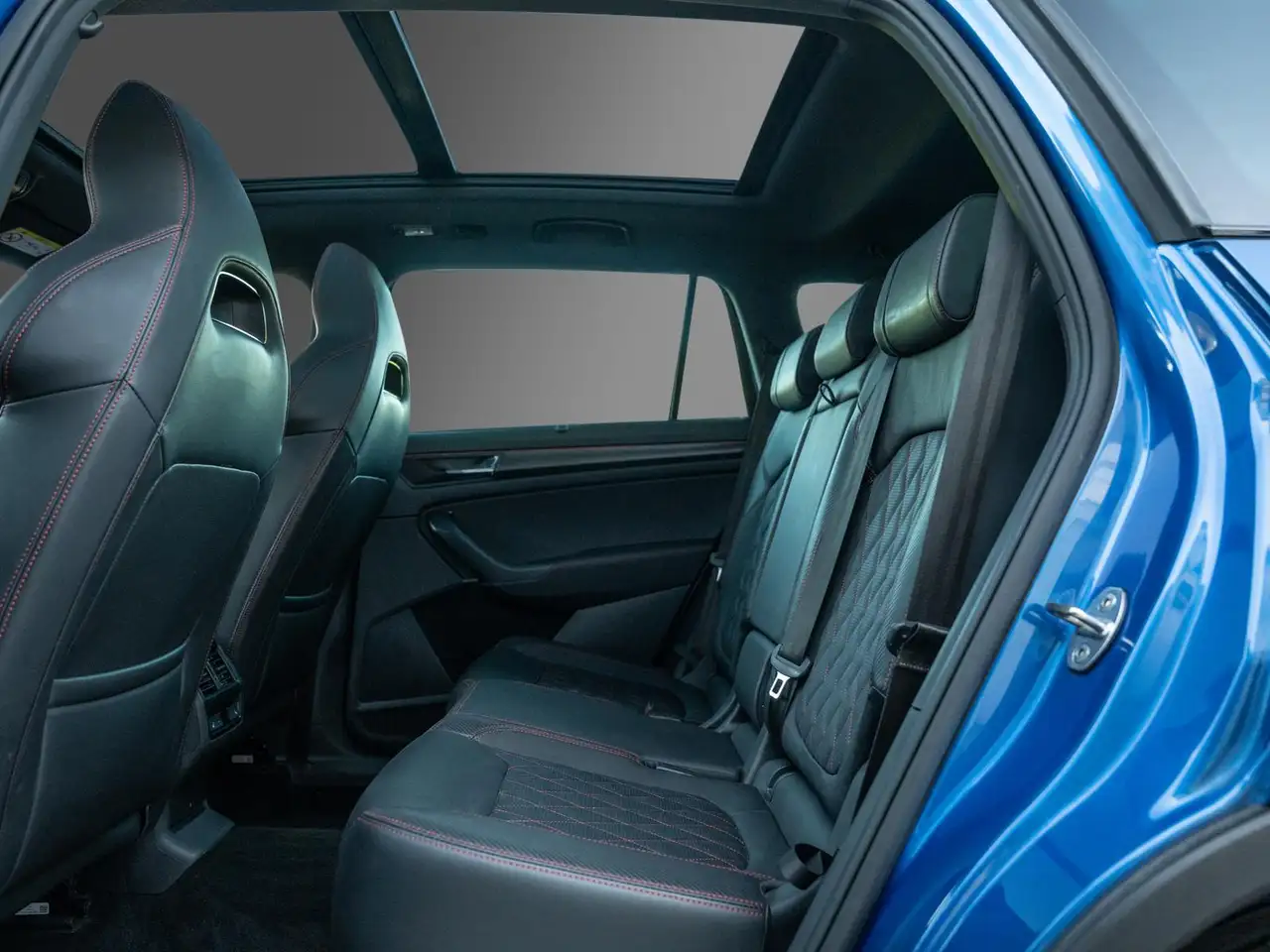 Skoda Kodiaq RS 4x4 AHK PANO 360° Columbus Traveller+, миниатюра 14