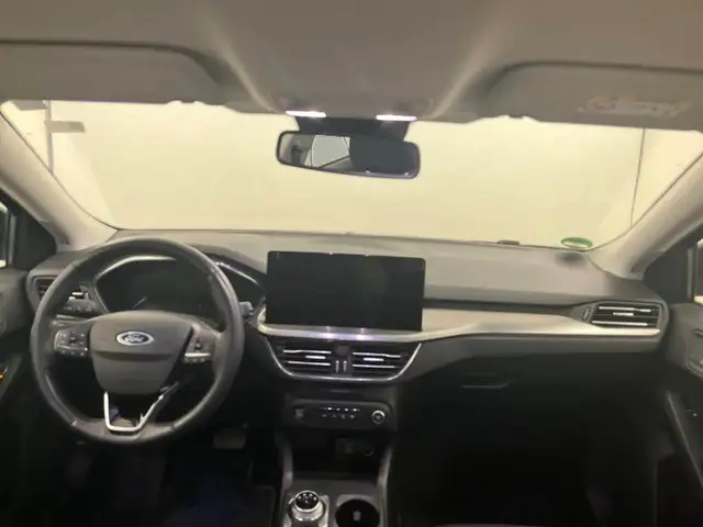 Ford Focus view 7