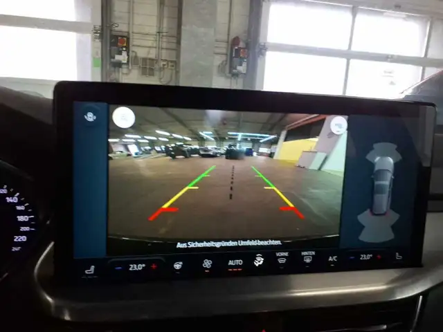Ford Focus view 13