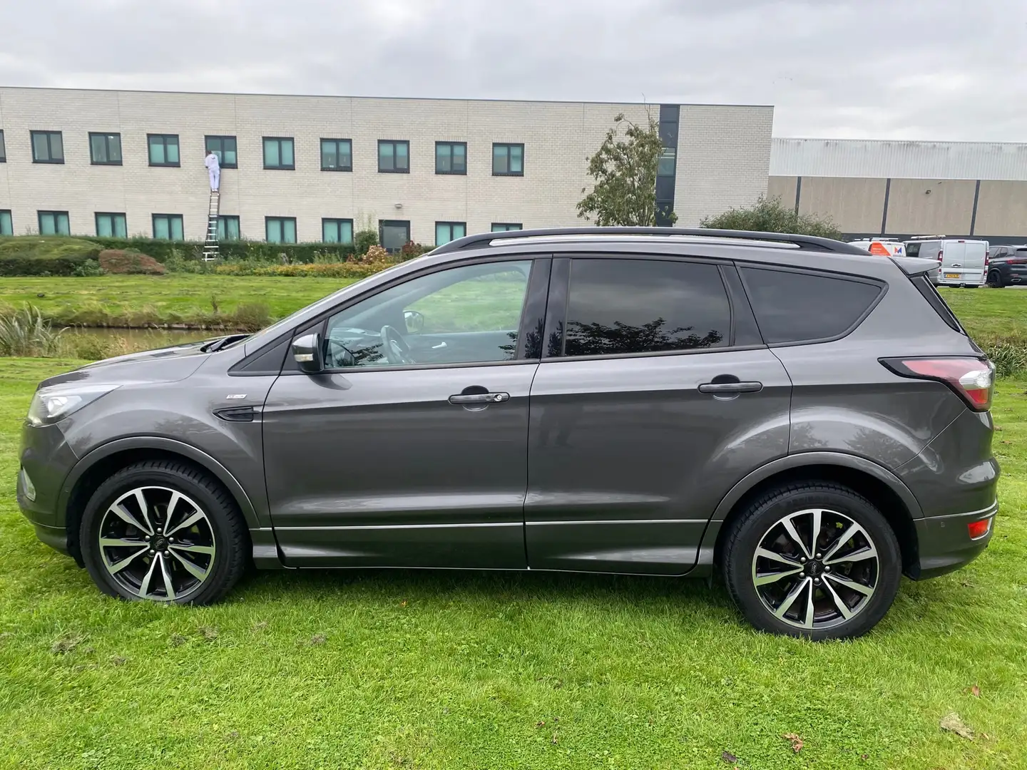 Ford Kuga * 1.5 Ecoboost ST line * 98.000 KM NAP *KOPPAKING Gris - 2