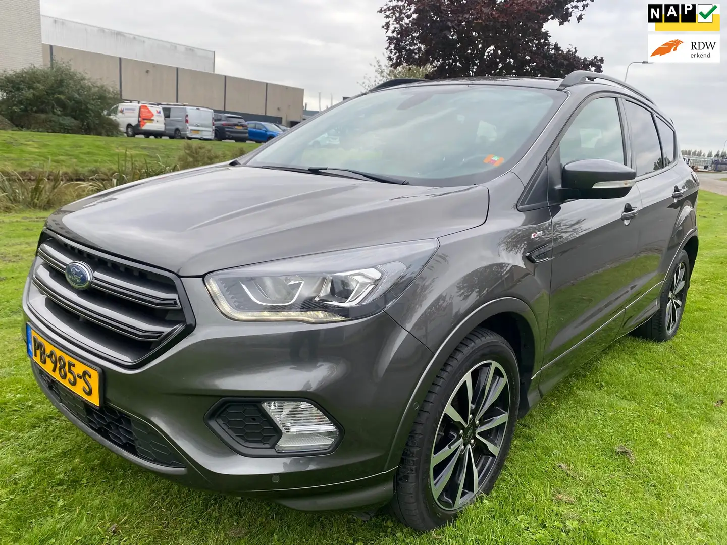 Ford Kuga * 1.5 Ecoboost ST line * 98.000 KM NAP *KOPPAKING Gris - 1