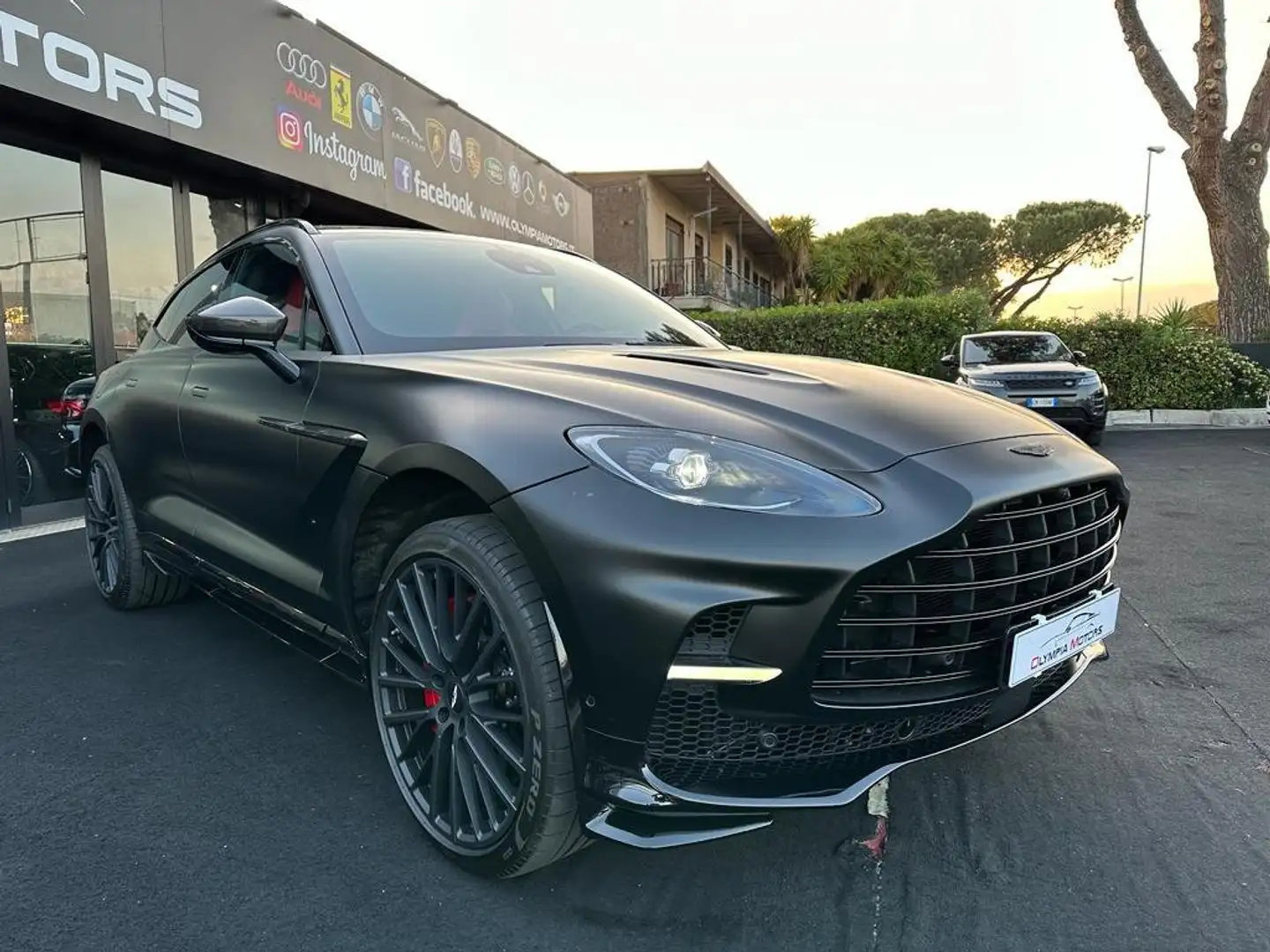 Aston Martin DBX DBX 707 4.0 TETTO LED KAMERA TETTO CARBON Schwarz - 1