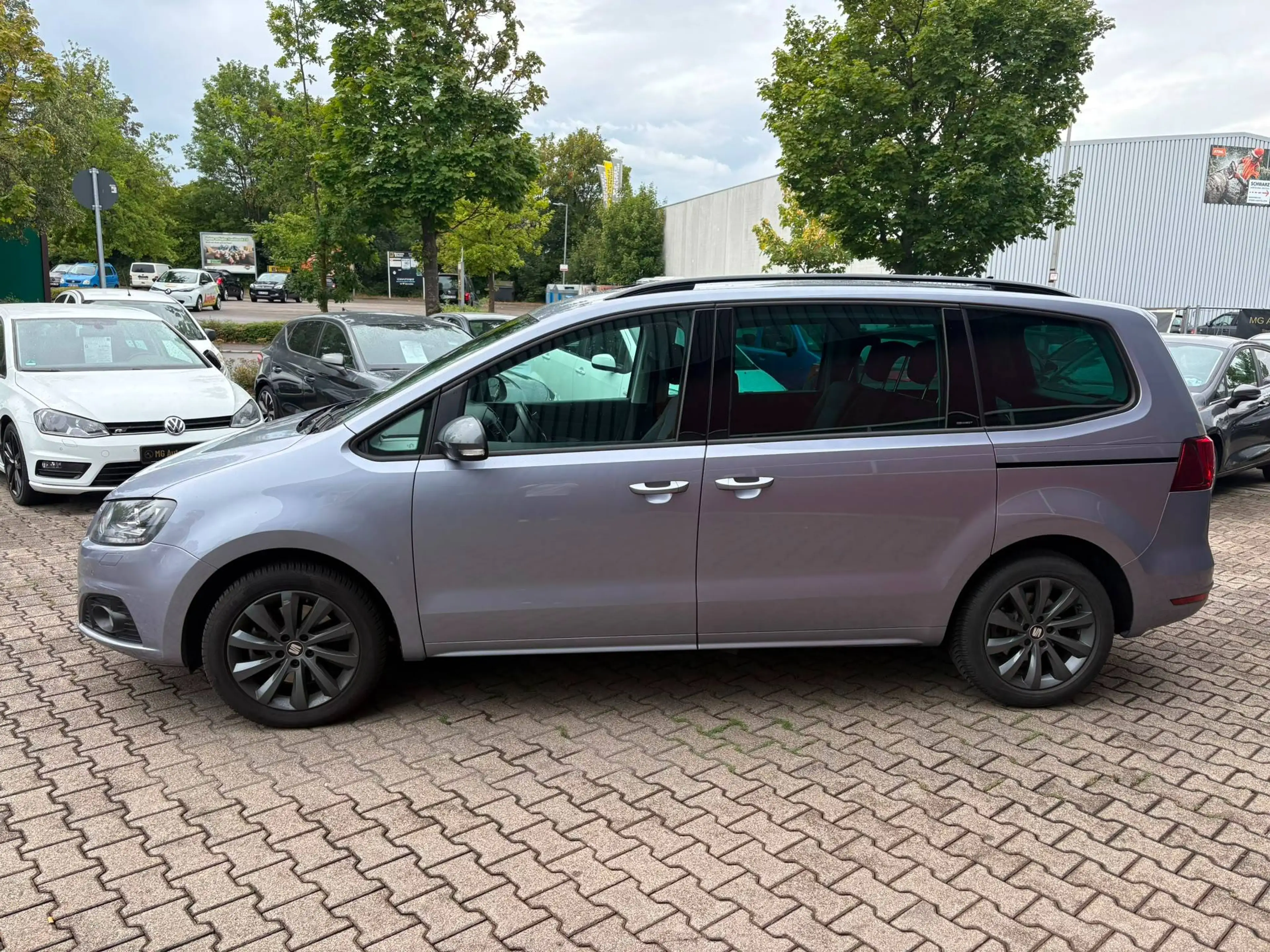 SEAT Alhambra Connect/NAVI/ — photo 2