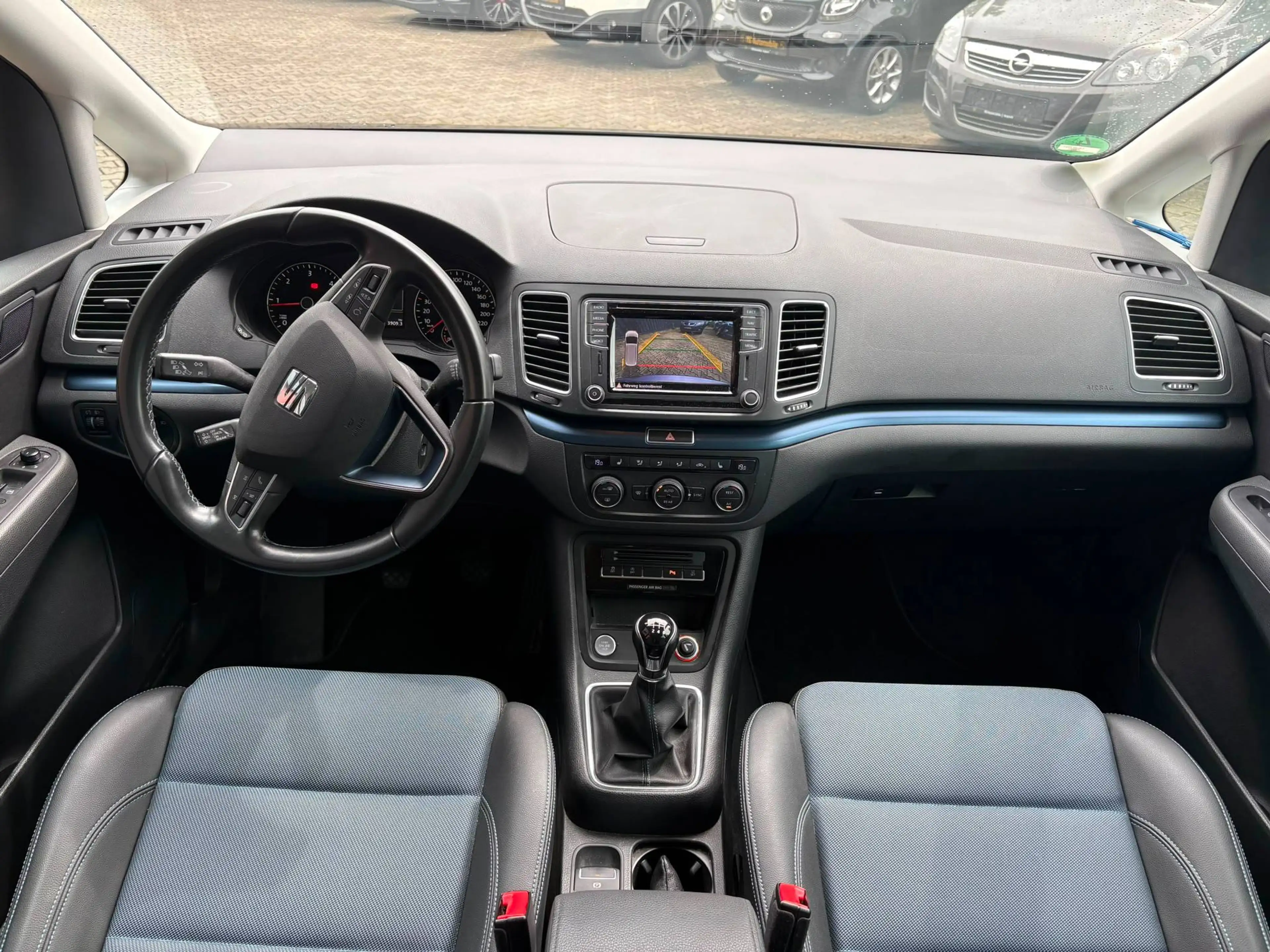 SEAT Alhambra Connect/NAVI/ — photo 11