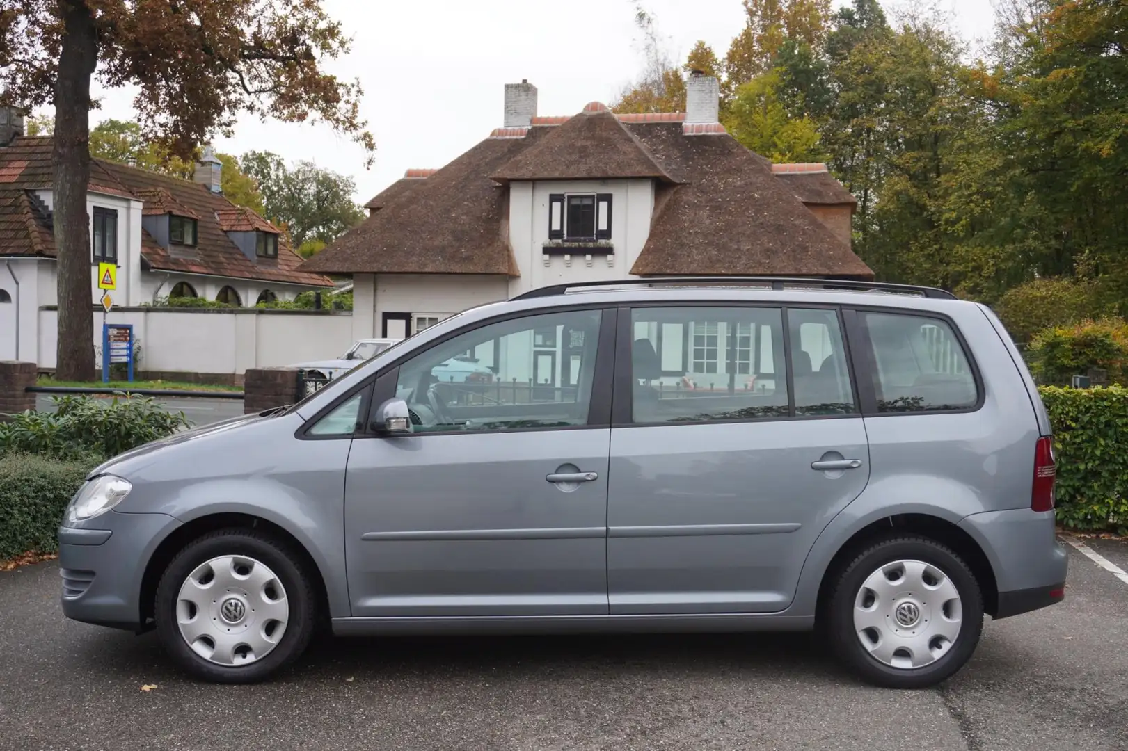 Volkswagen Touran 1.4 TSI Comfortline Business Airco 7 Persoons Gris - 2