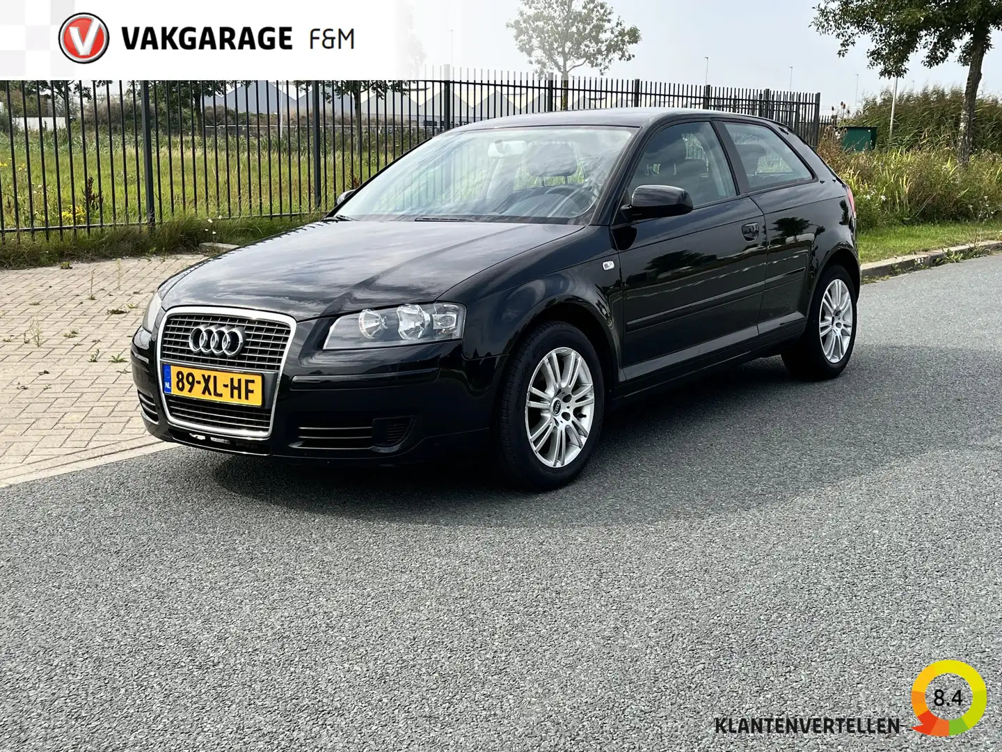 Audi A3 1.6 FSI Attraction Pro Line Schwarz - 1