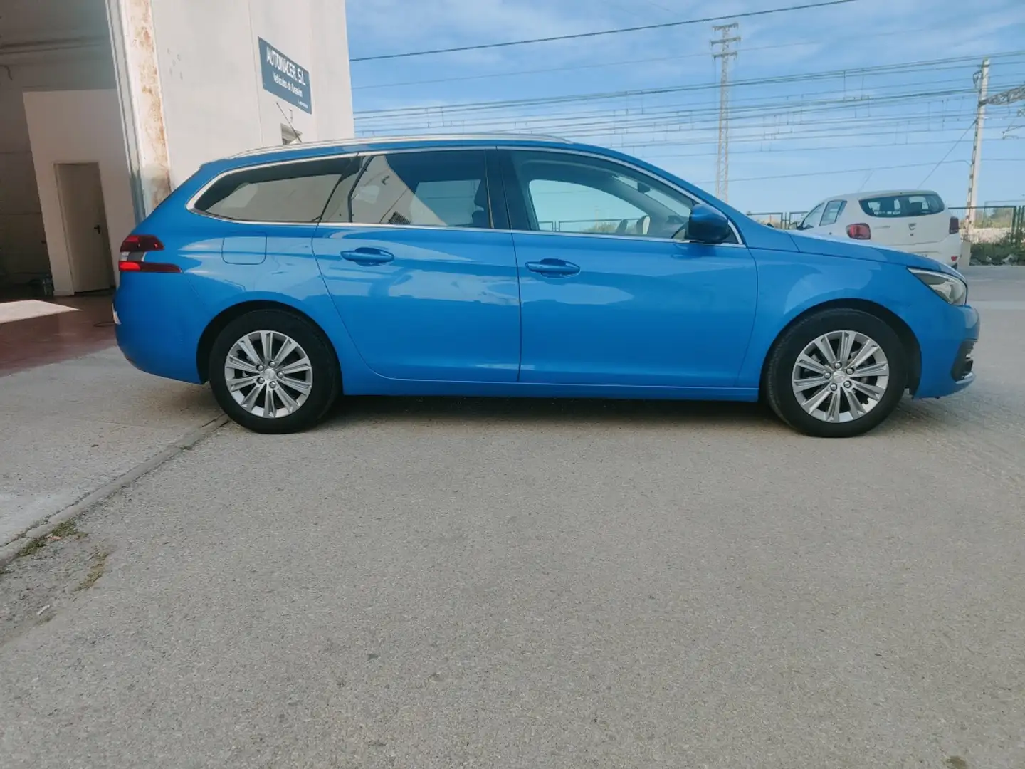 Peugeot 308 1.5 BlueHDi S&S Allure Pack 130 Azul - 1