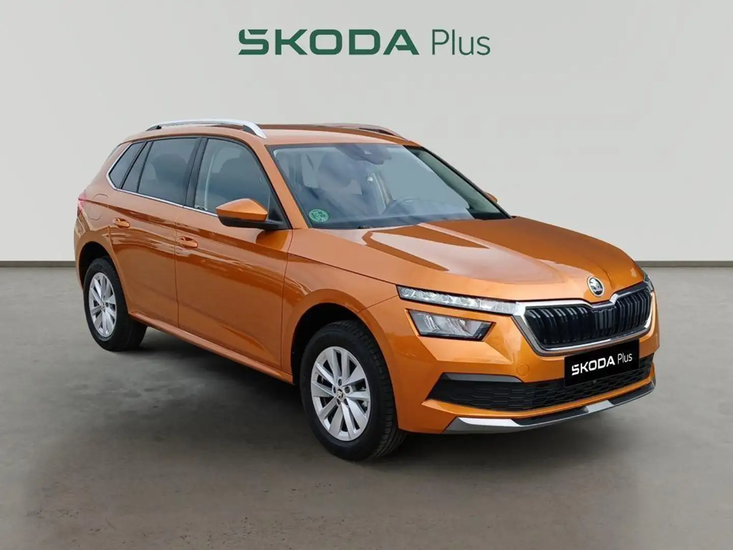 Skoda Kamiq 1.0 TSI Selection 85kW Naranja - 1