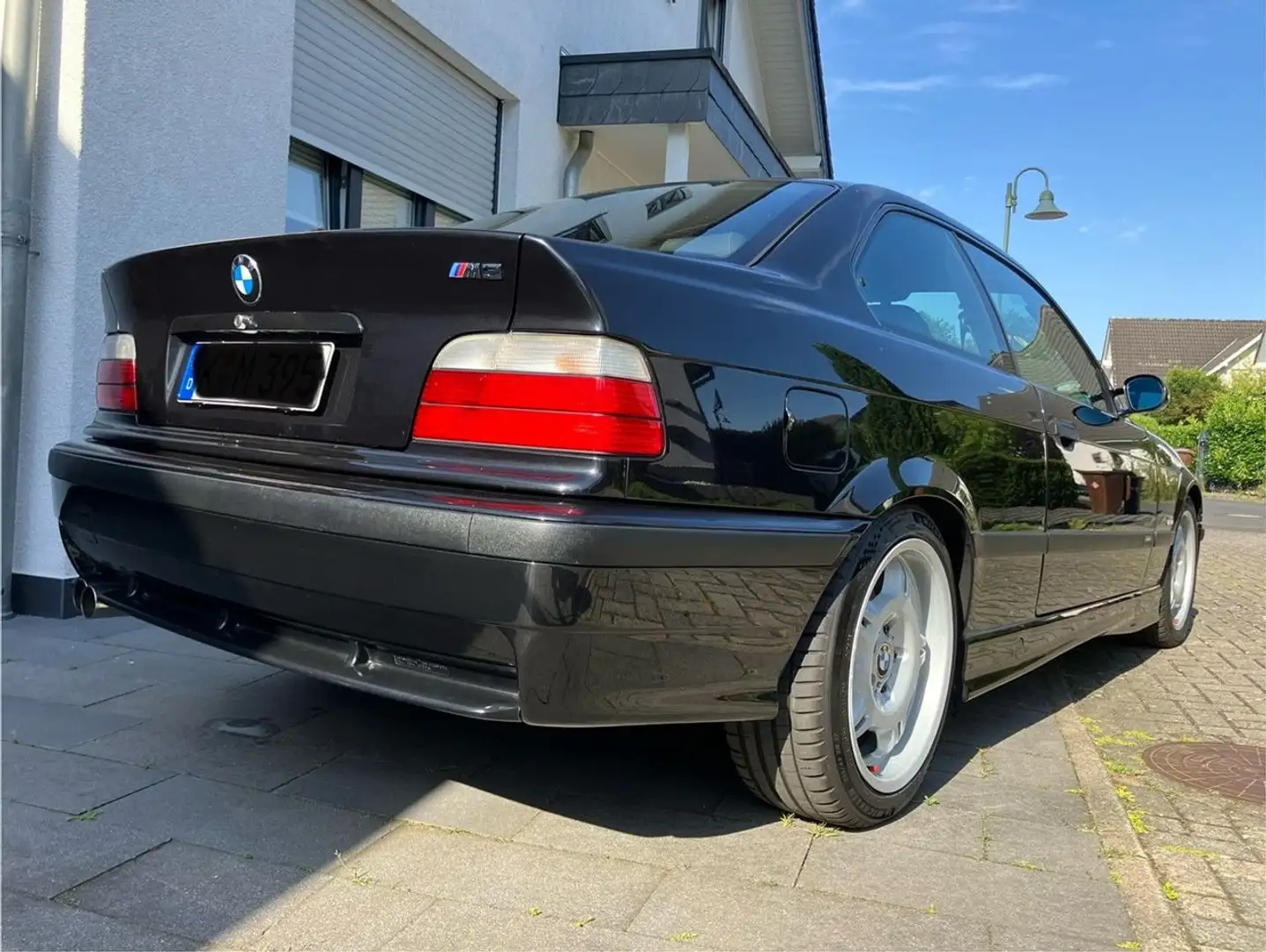 BMW M3 Coupe Schwarz - 2