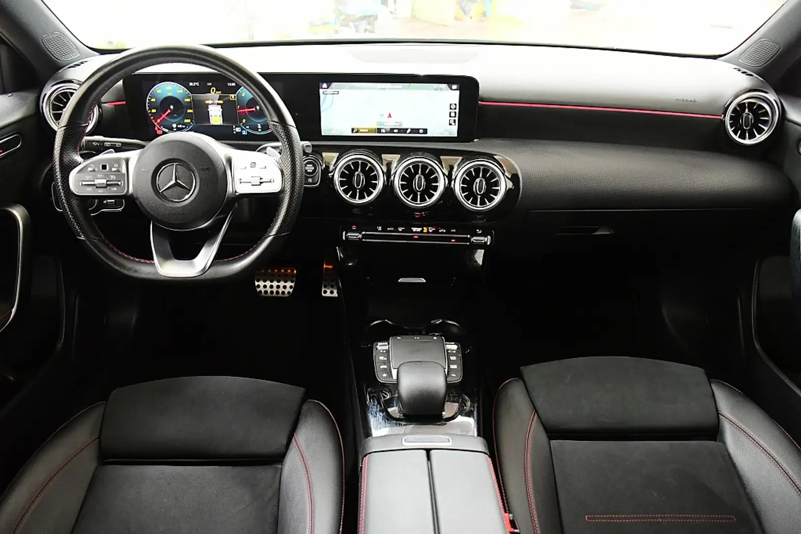 Mercedes-Benz A 180 d Aut. Negro - 2