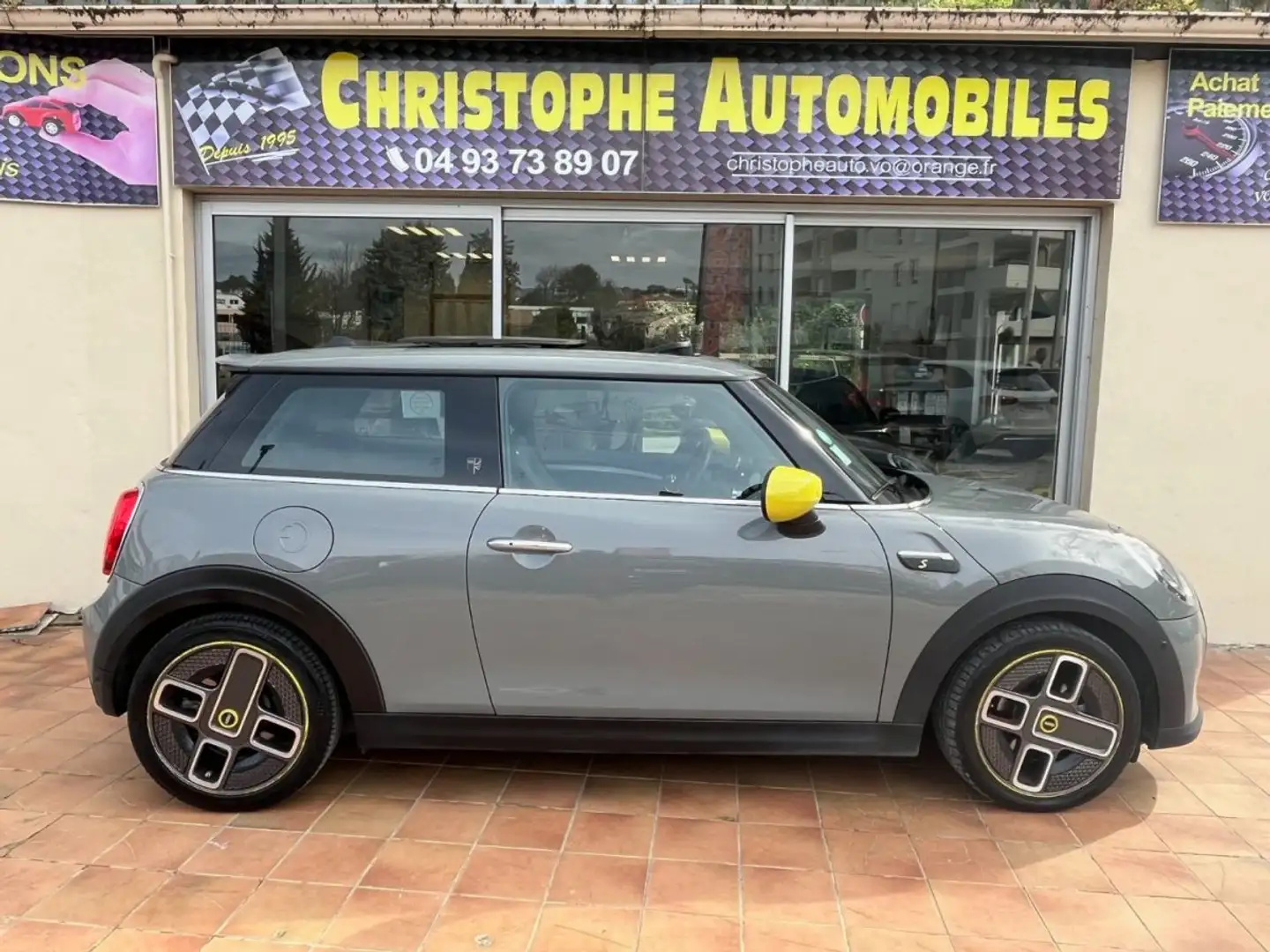 MINI Cooper SE 184 YOURS - 2