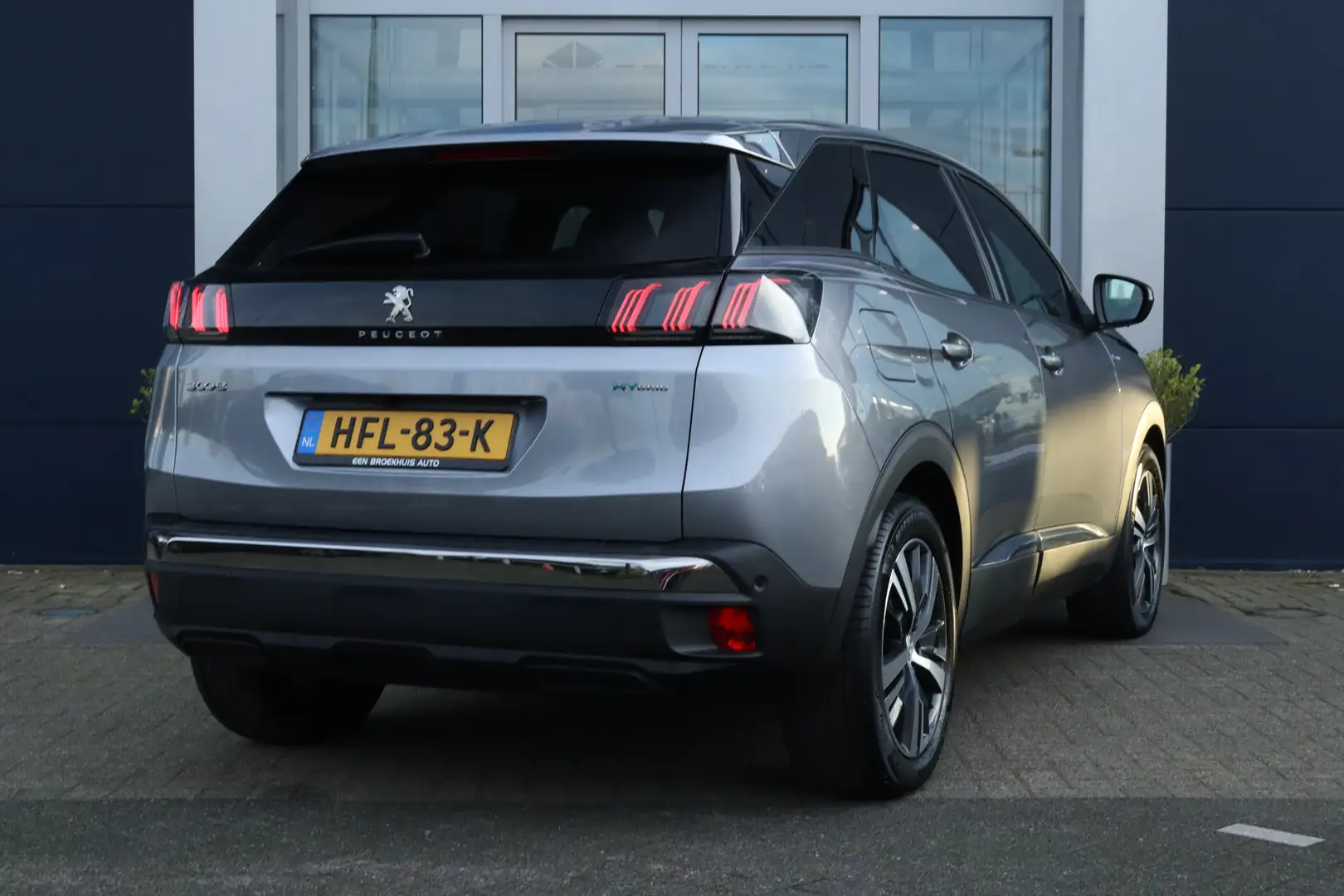 Peugeot 3008 1.6 HYbrid 225 Allure Pack Business | ACC | Keyles Grijs - 2
