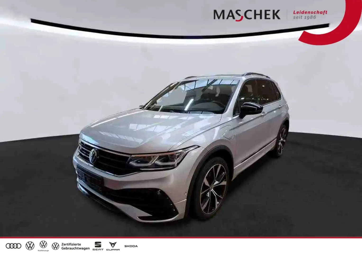 Volkswagen Tiguan R-Line 1.4 eHybrid AHK Black DCC Matrix Area View Silber - 1