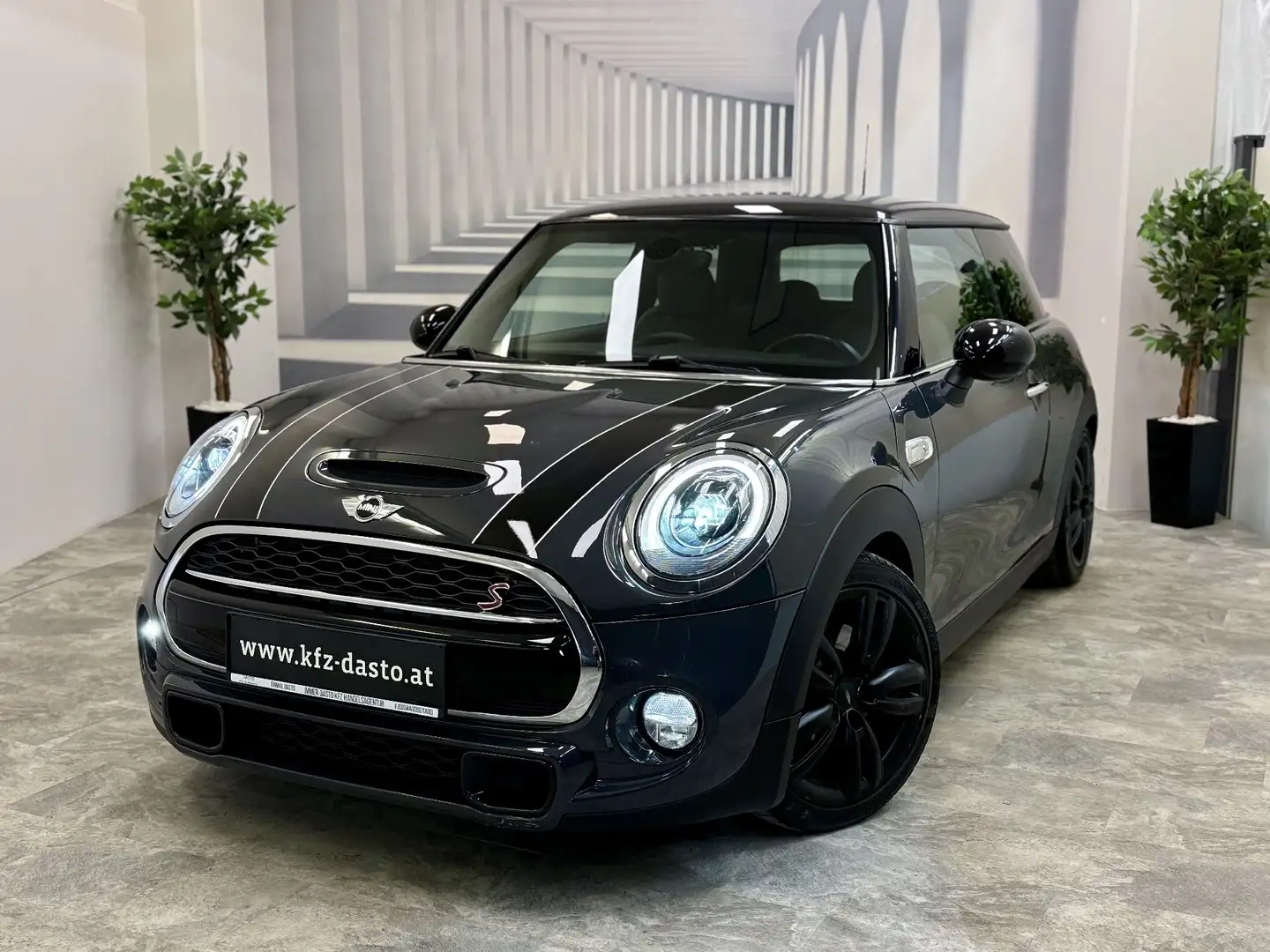 MINI Cooper S F56__JCW__CHILI__PAKET__SCHALTER__ Grau - 1