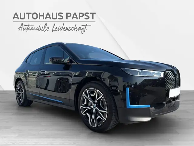 BMW iX *** LUFTFEDERUNG ** INTEGRAL AKLTIVLENKUNG / LASER Ansicht 7