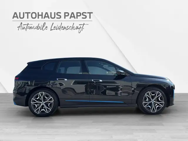BMW iX *** LUFTFEDERUNG ** INTEGRAL AKLTIVLENKUNG / LASER Ansicht 6