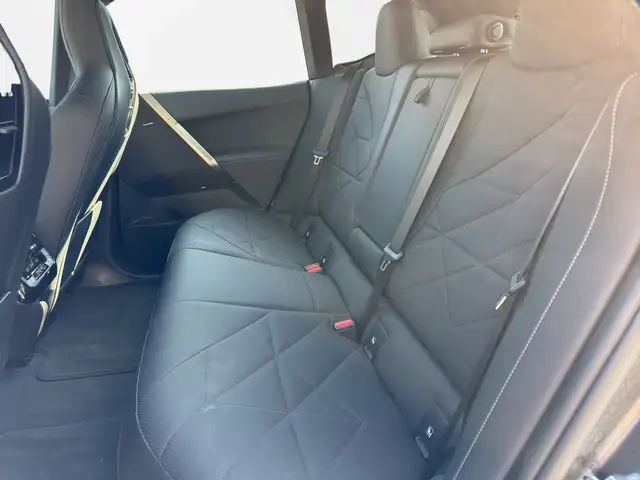 BMW iX *** LUFTFEDERUNG ** INTEGRAL AKLTIVLENKUNG / LASER Ansicht 12