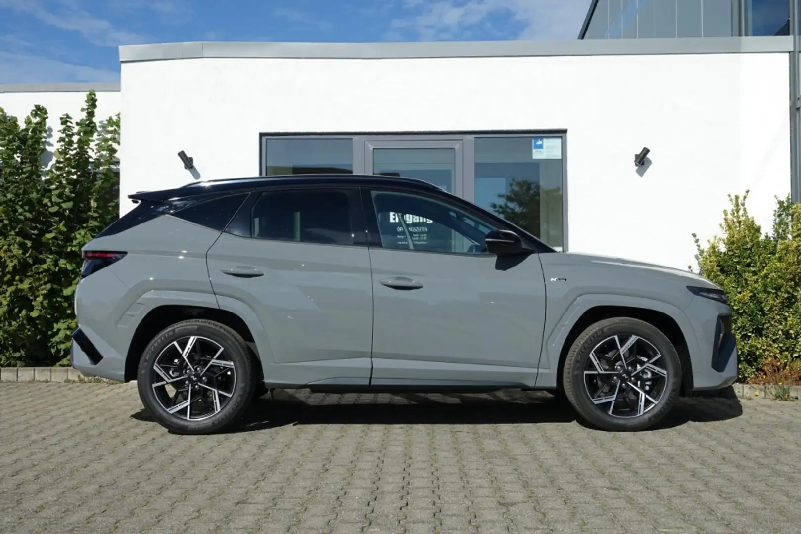 Hyundai TUCSON N-LINE HYBRID 215PS Sitz+Assistenzp/2Tone Grau - 2