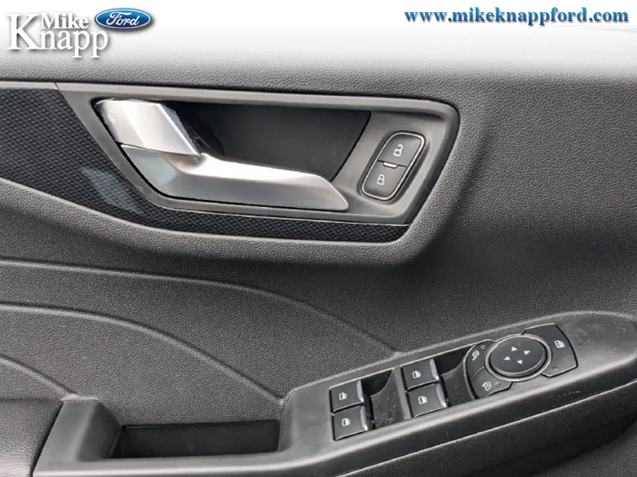 Ford Escape снимка Ford Escape