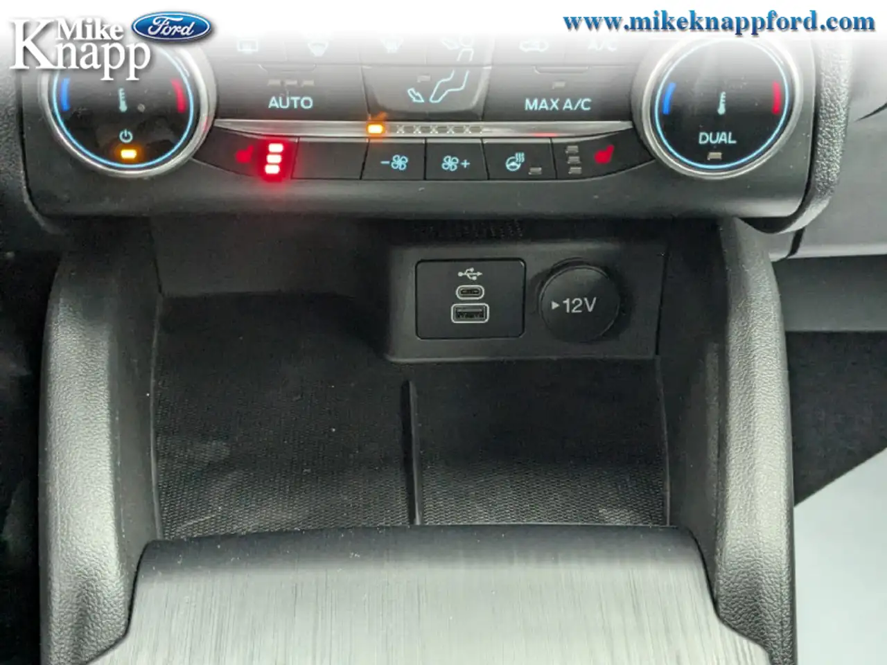Ford Escape снимка Ford Escape
