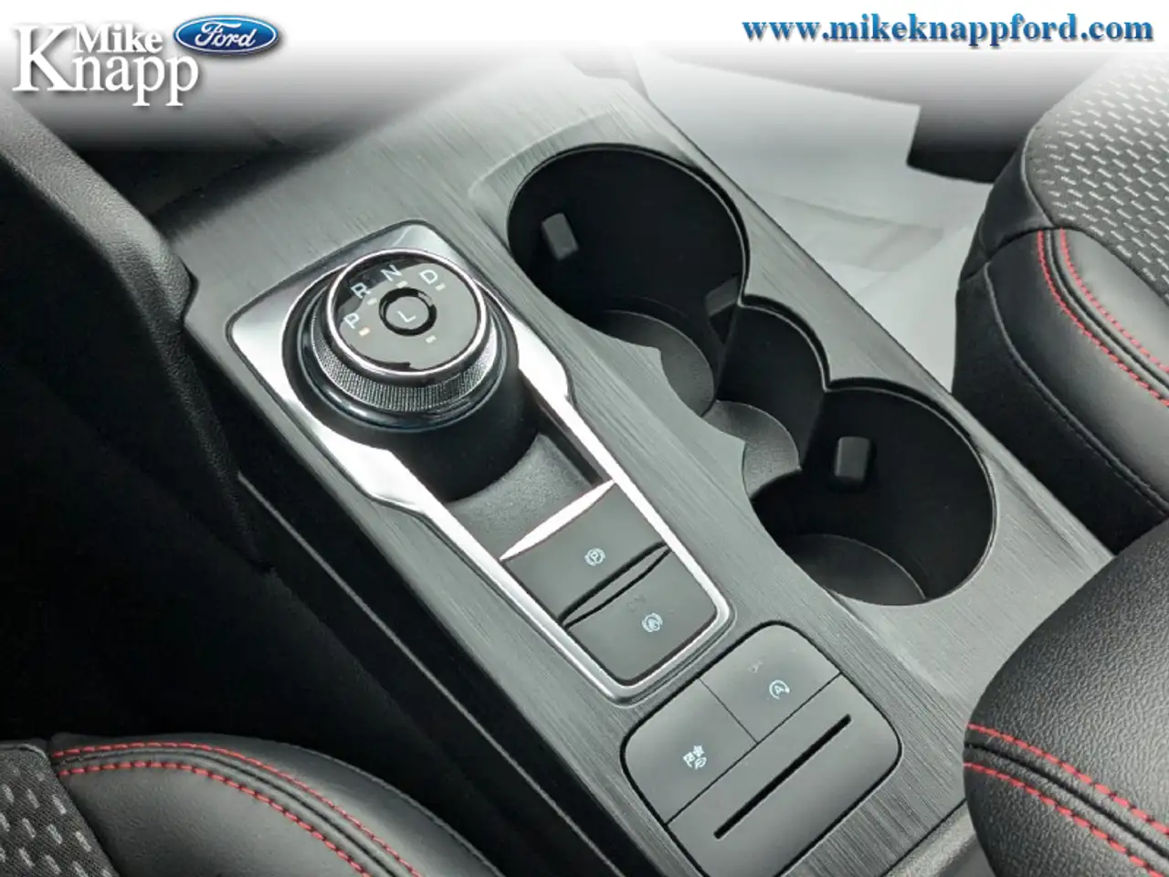 Ford Escape снимка Ford Escape
