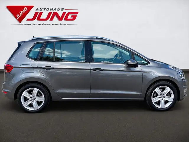 Volkswagen Golf Sportsvan view 6