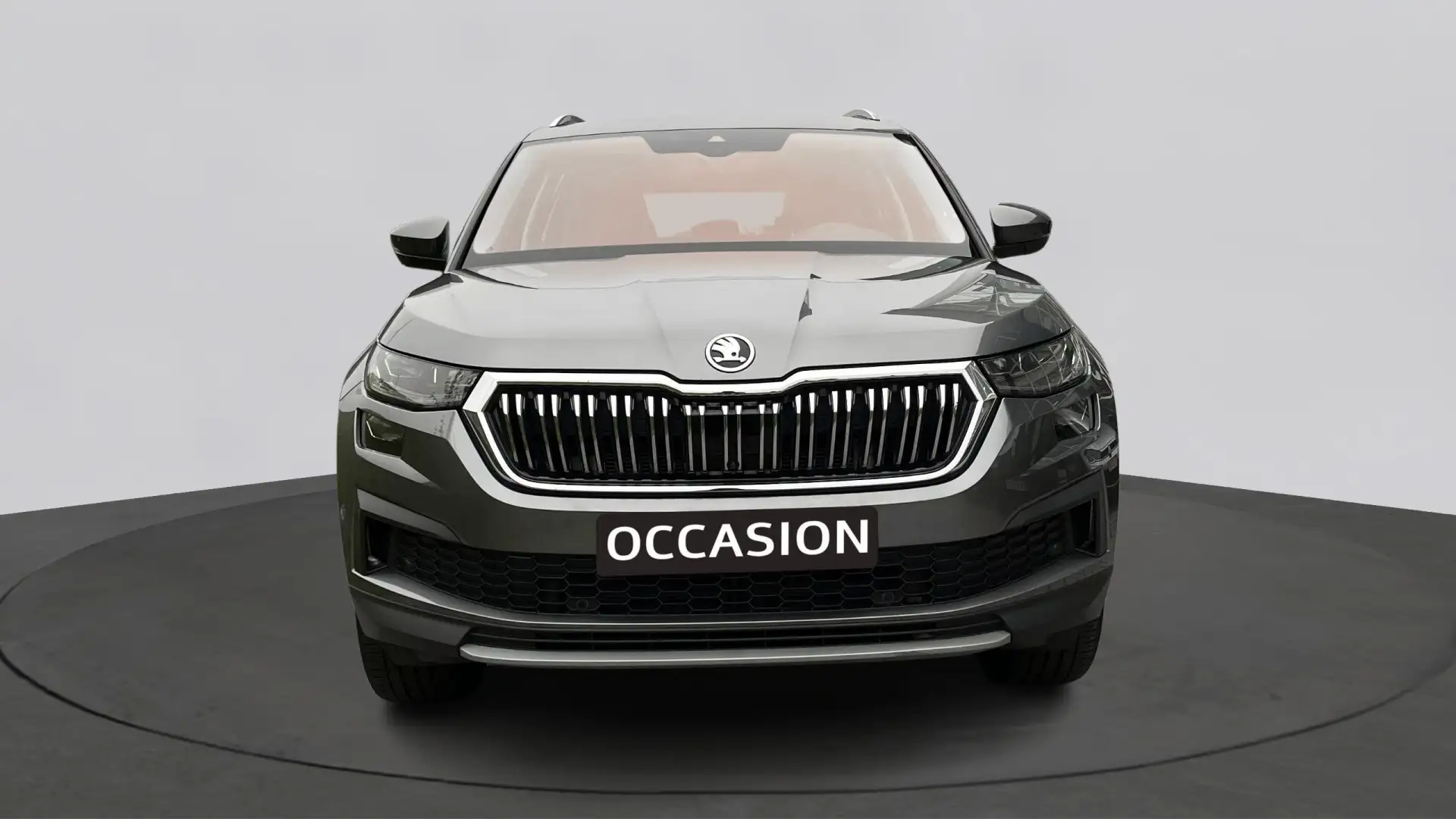 Skoda Kodiaq 1.5 TSI Business Edition Plus Grijs - 2