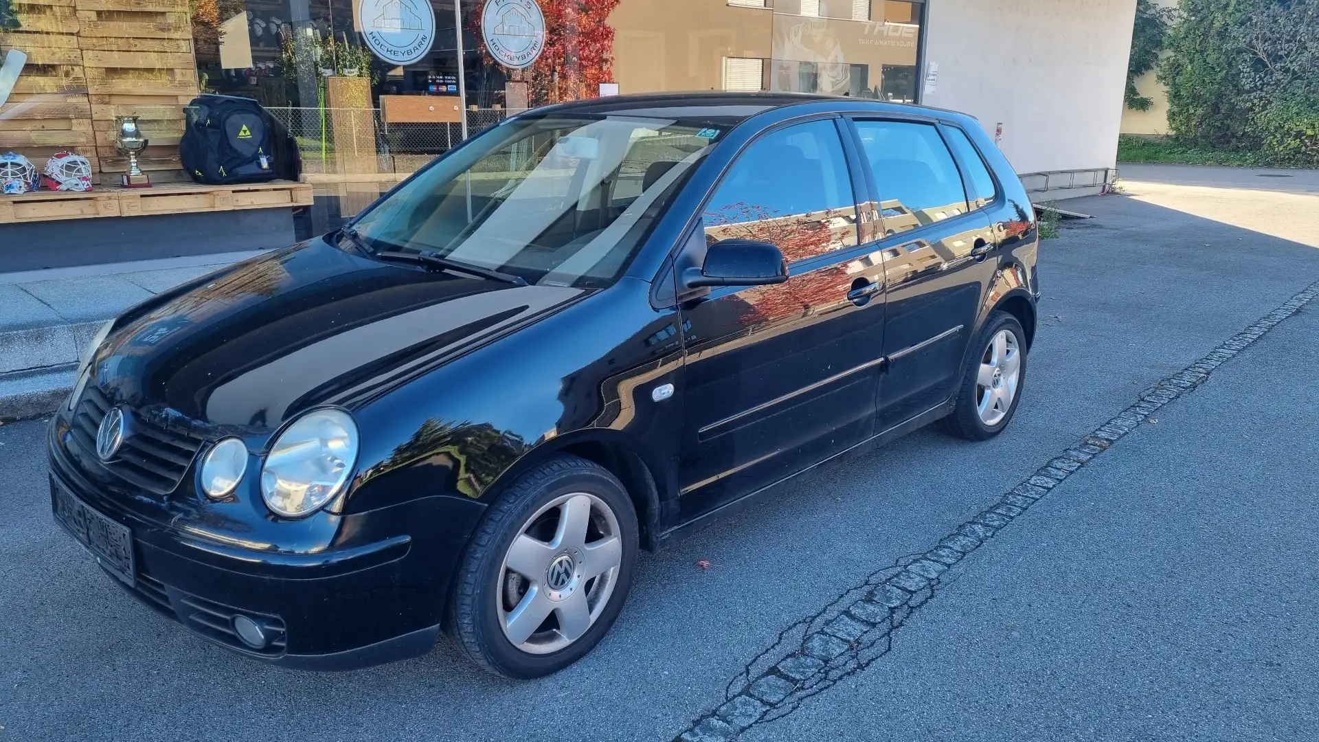 Volkswagen Polo Comfortline 1,2 Schwarz - 1