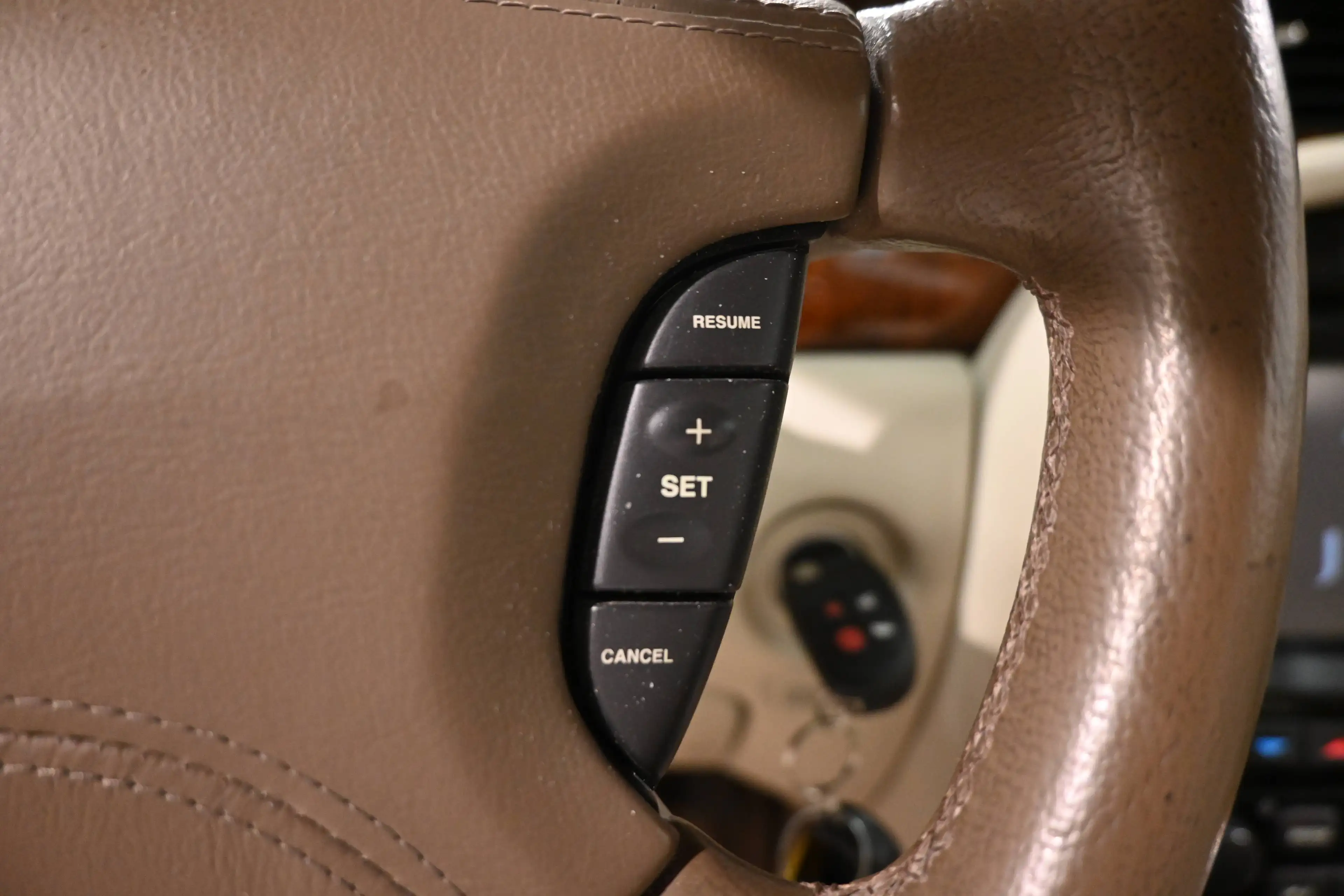 Jaguar XJ XJ6 2.7 Turbo V6 PACK SPORT / CARNET COMPLET JAGUAR OFFICIEL / FULL OFFICIAL JAGUAR HISTORY !! — photo 15