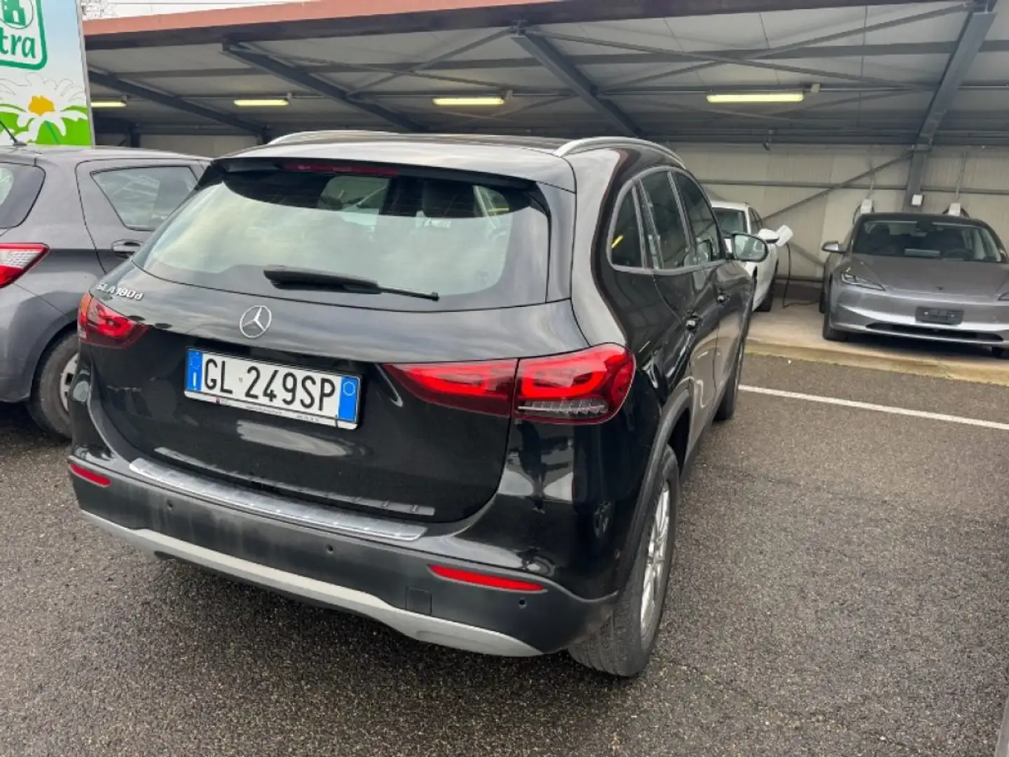 Mercedes-Benz GLA 180 d Automatic Business Extra *TETTUCCIO* Noir - 2