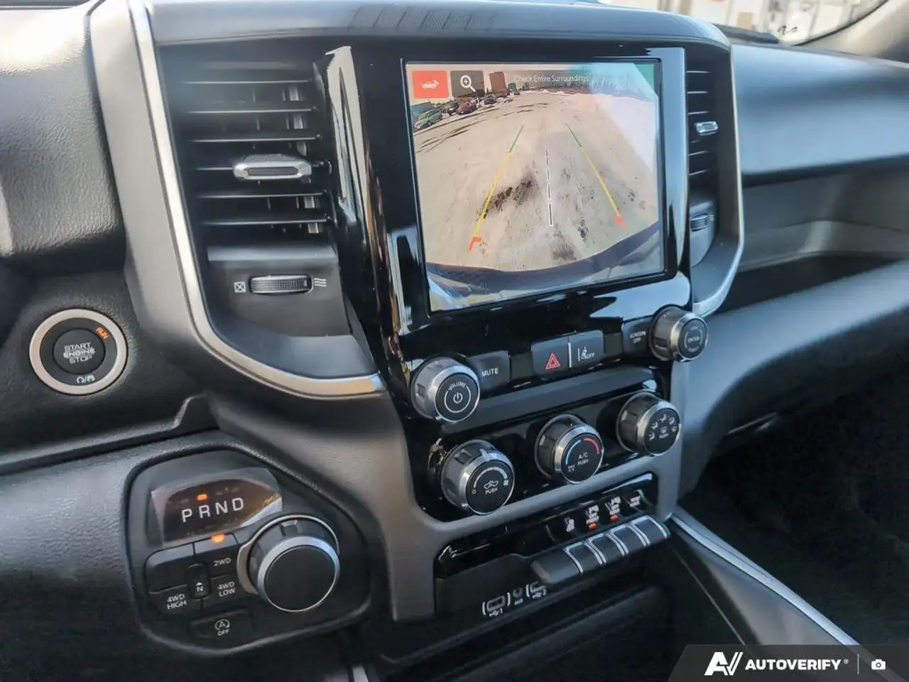 RAM 1500 снимка RAM 1500