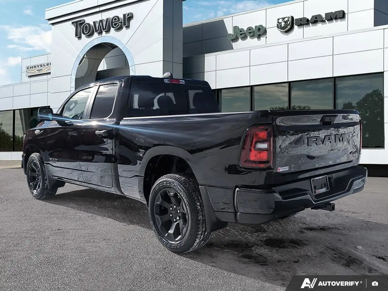 RAM 1500 снимка RAM 1500