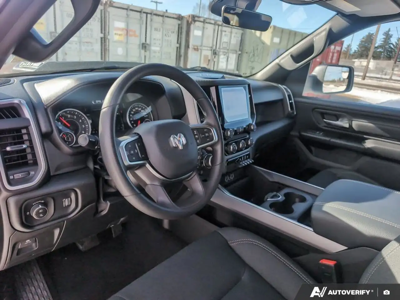 RAM 1500 снимка RAM 1500