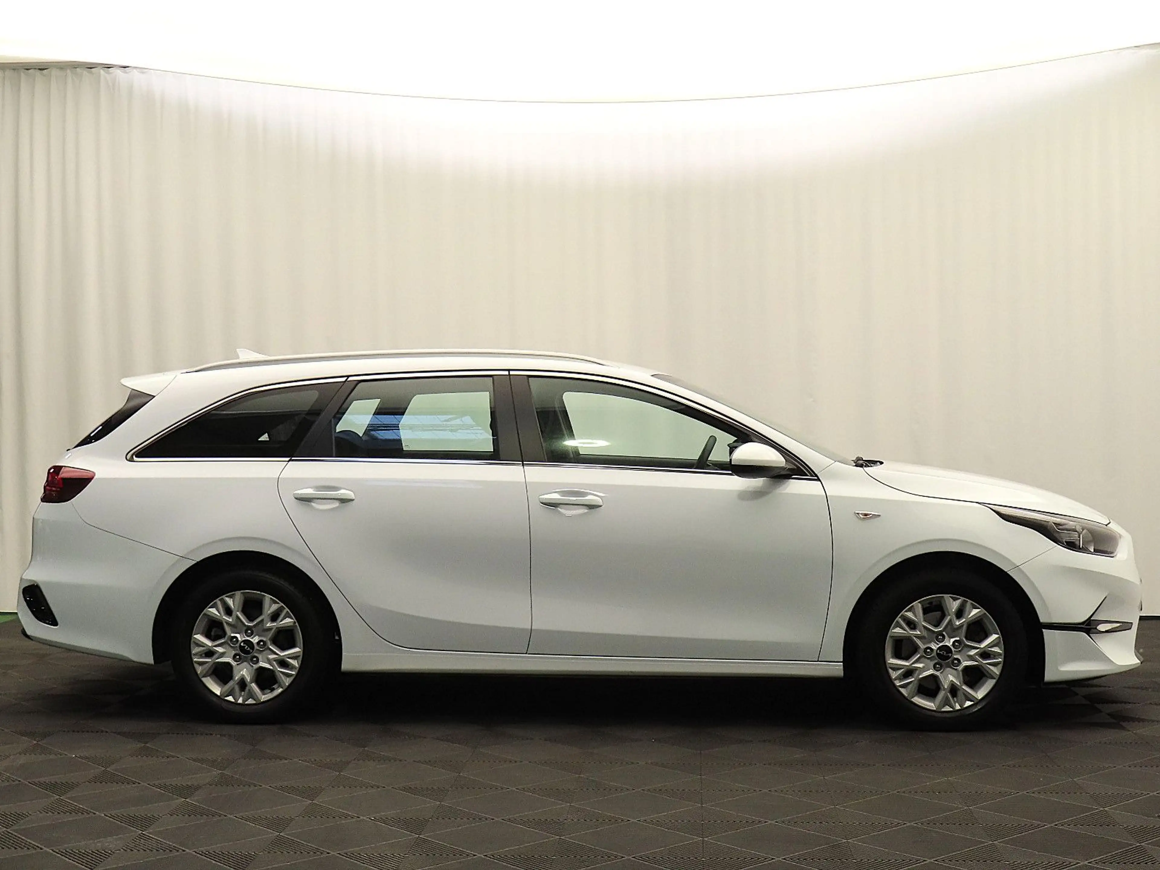 Kia Ceed SW / cee'd SW Ceed Hybrid Automatik | Garantie | AHK | Kamera — photo 5