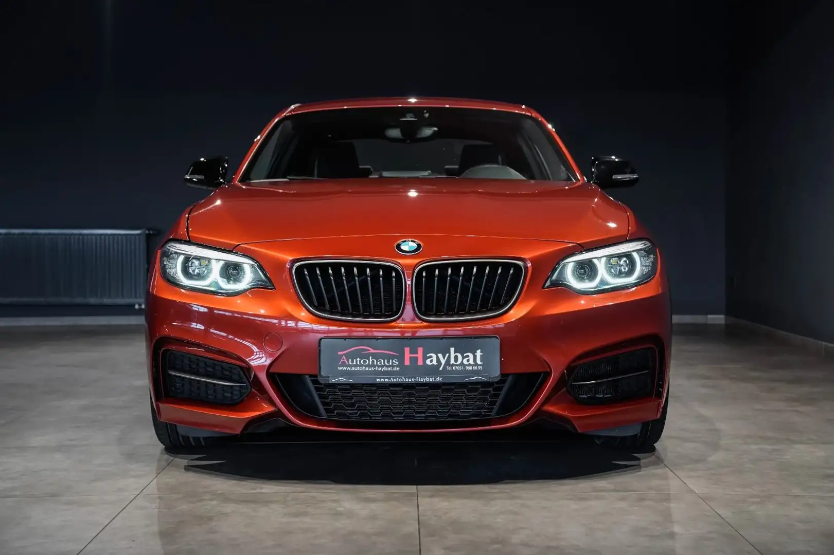 BMW 240 xDrive Aut. LCI LED-Navi-PDC *1. Hand* Arancione - 2