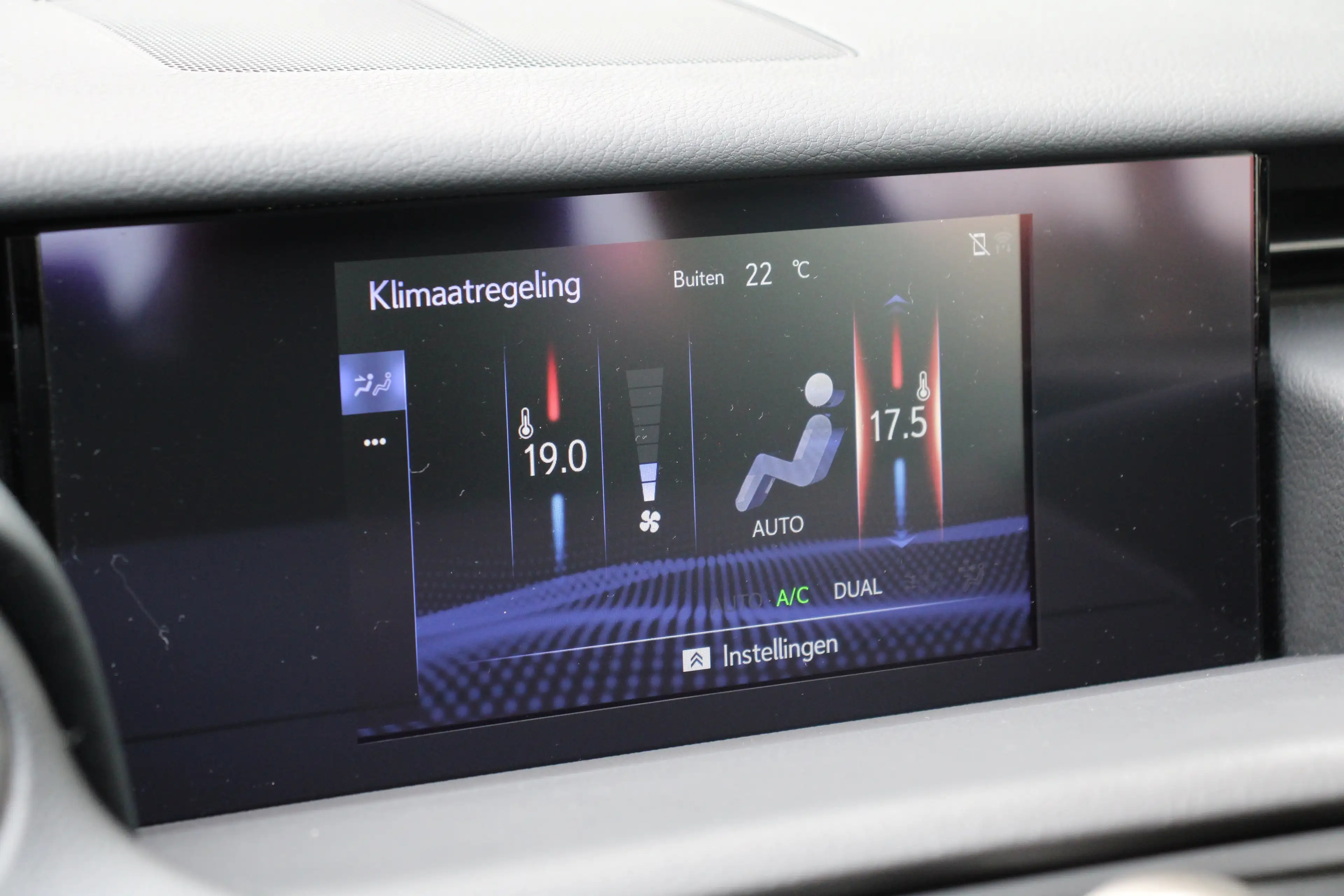 Lexus RC 300h | UNIEK! | CRUISE CONTROL |CAMERA | DODE HOEK DETE — photo 9