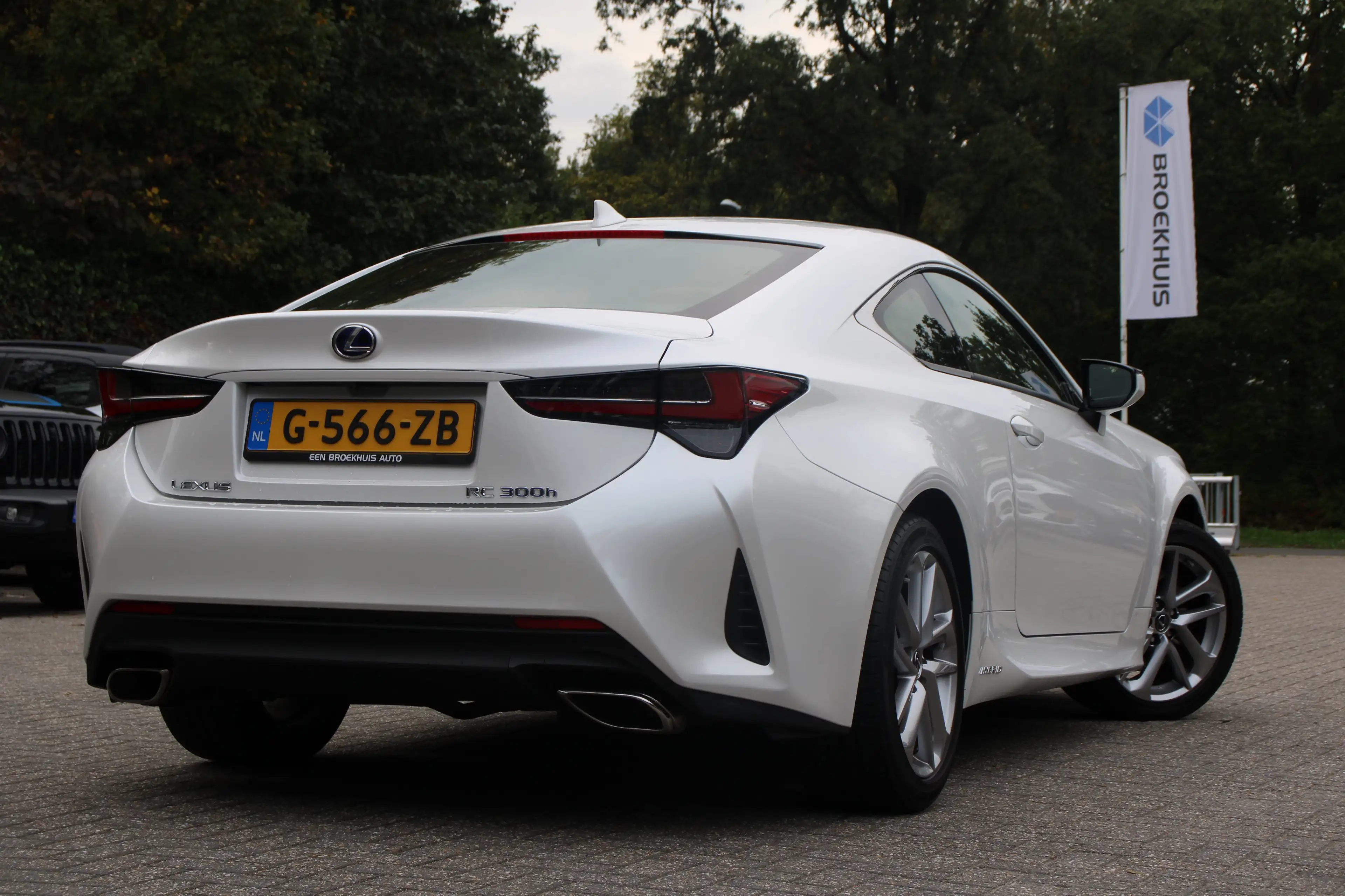 Lexus RC 300h | UNIEK! | CRUISE CONTROL |CAMERA | DODE HOEK DETE — photo 34