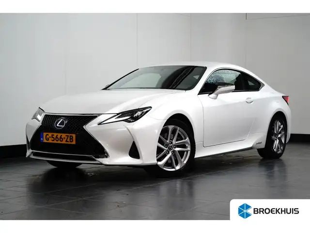 Lexus RC 300h | UNIEK! | CRUISE CONTROL |CAMERA | DODE HOEK DETE