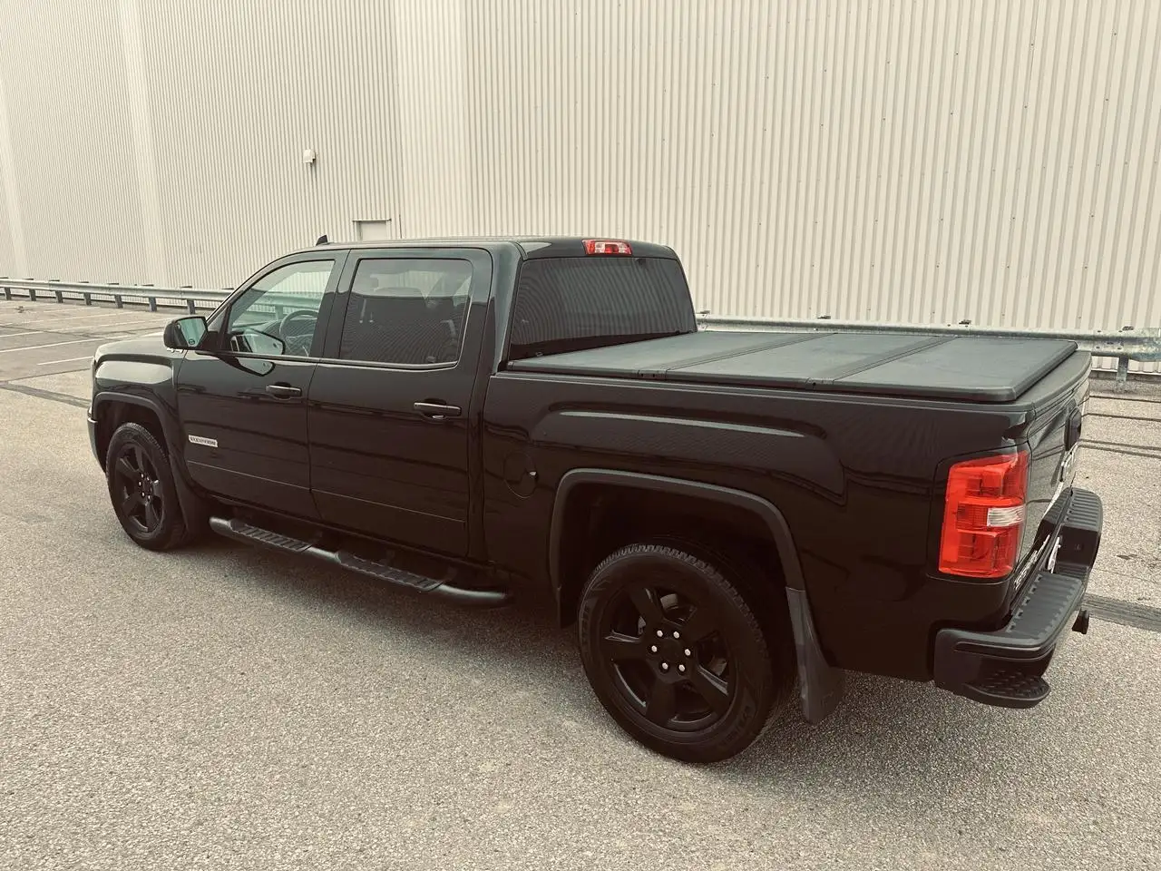 GMC Sierra 1500 снимка GMC Sierra 1500