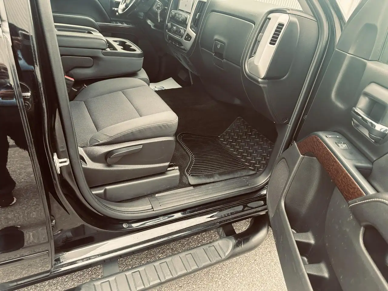 GMC Sierra 1500 снимка GMC Sierra 1500