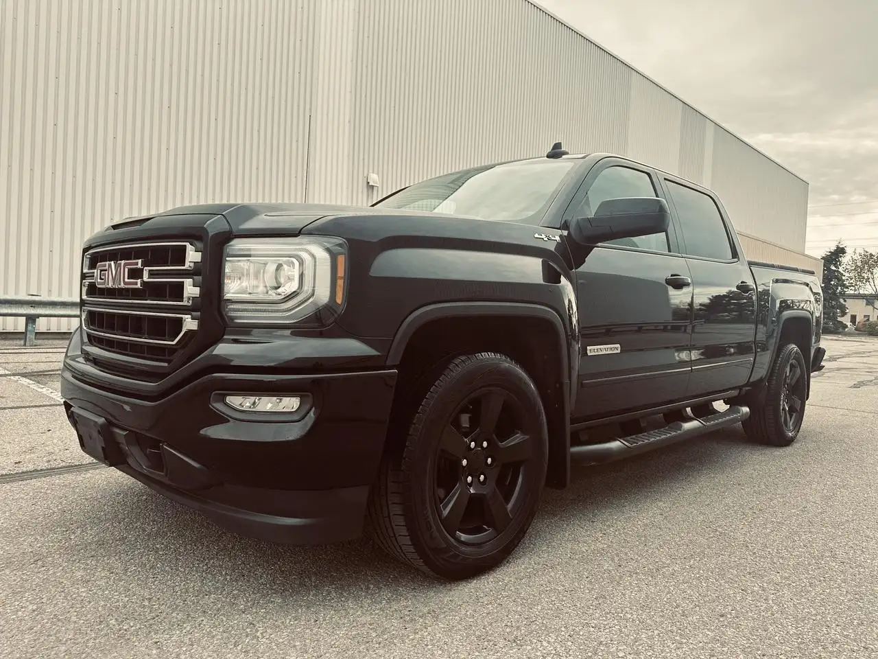 GMC Sierra 1500 снимка GMC Sierra 1500