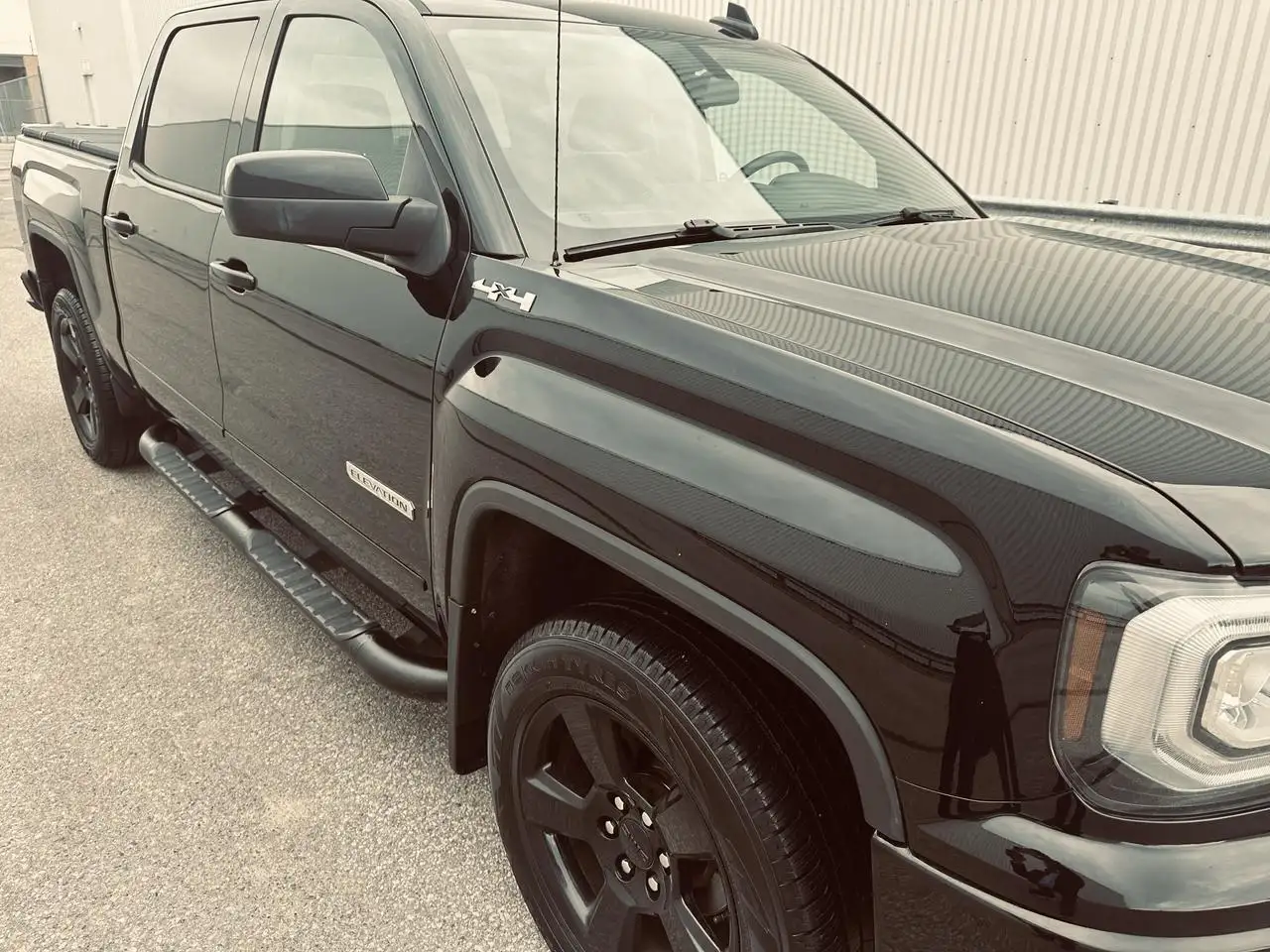 GMC Sierra 1500 снимка GMC Sierra 1500