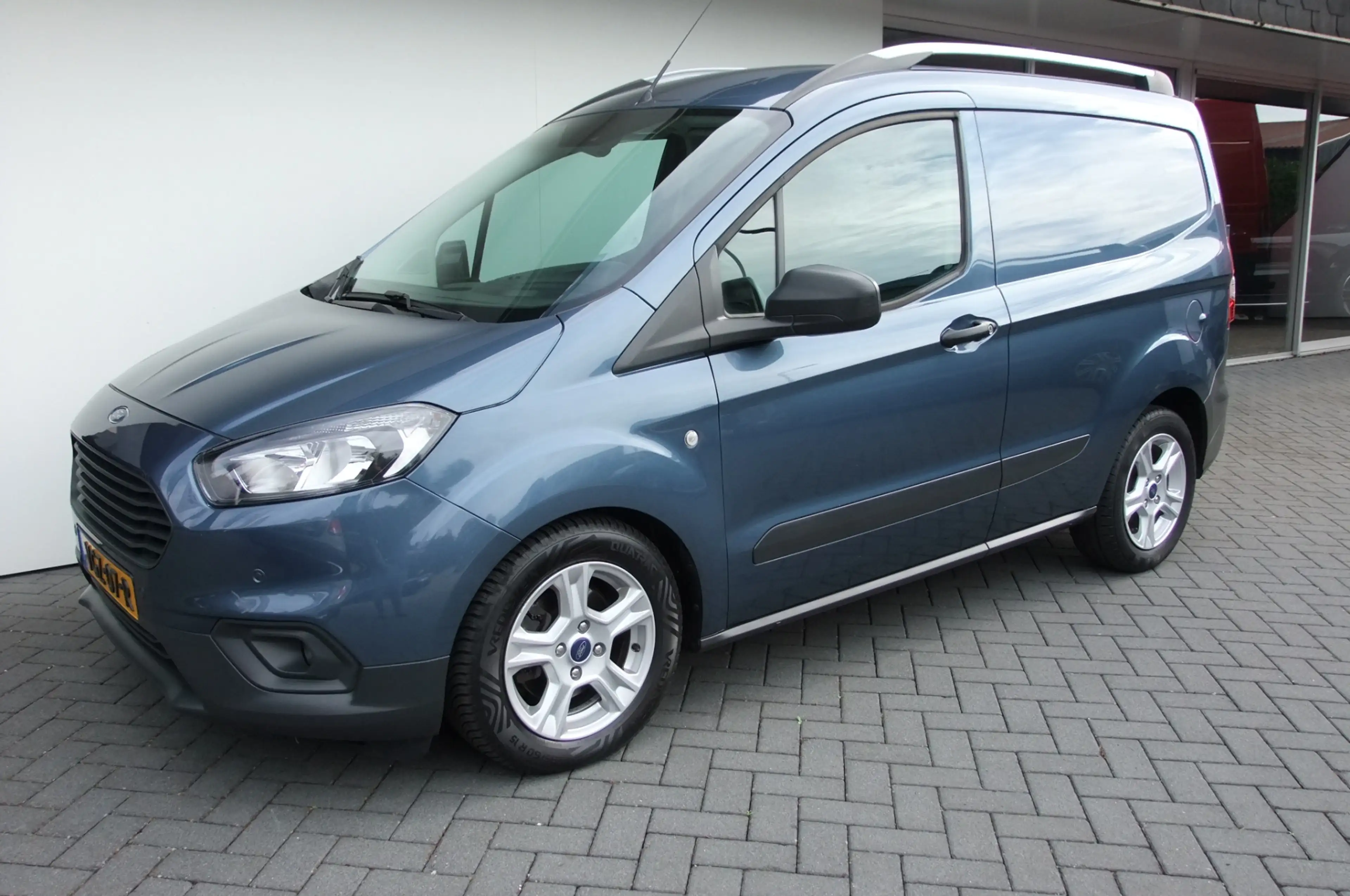 Ford Transit Courier 1.5 TDCI Trend/ Airco / Trekhaak/ Camera/ Stoelver — photo 8