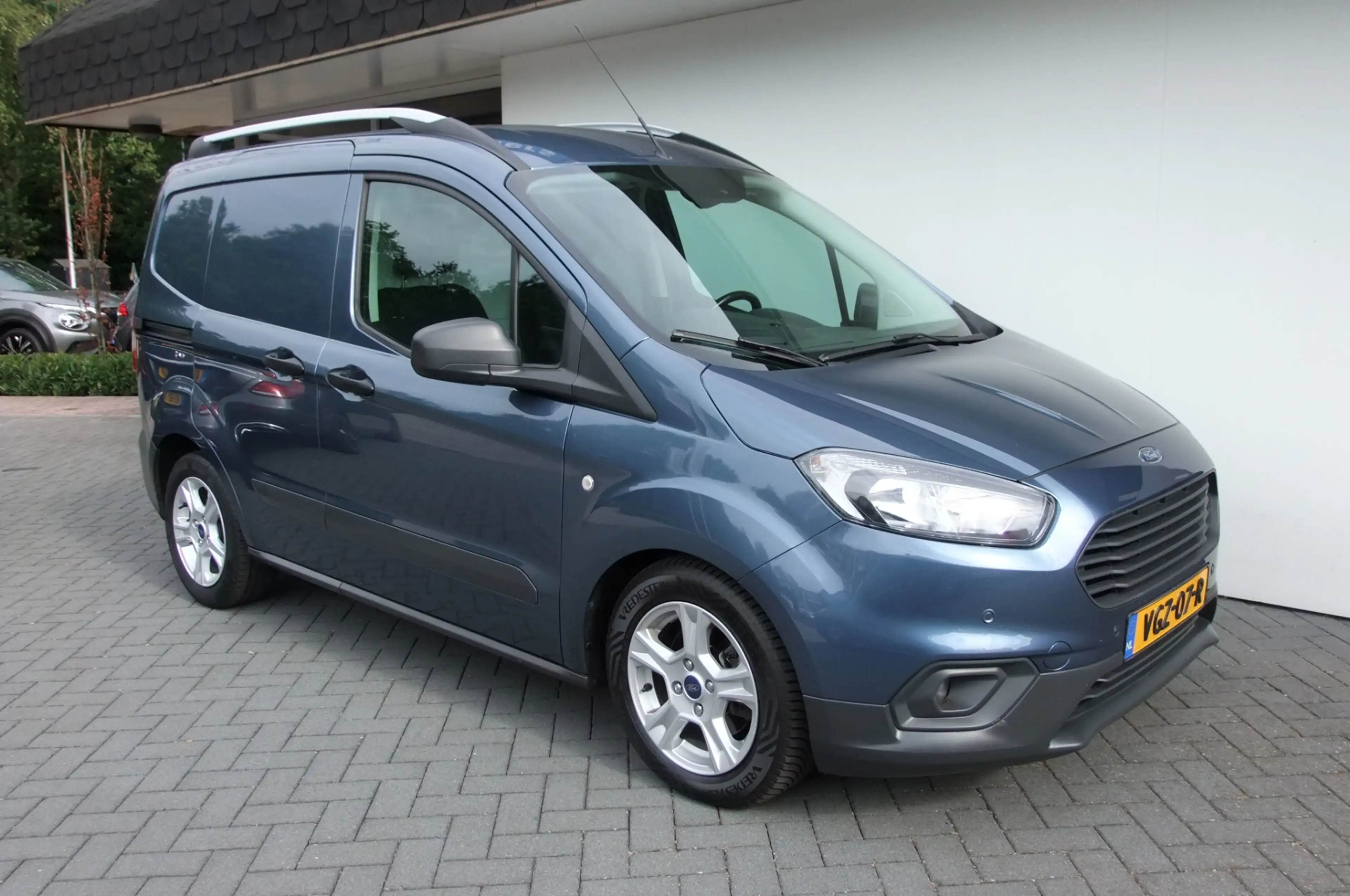 Ford Transit Courier 1.5 TDCI Trend/ Airco / Trekhaak/ Camera/ Stoelver — photo 11