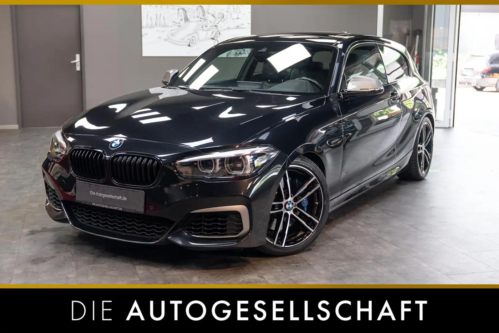 BMW 140 xDrive Special Edition*LED*NAVI*LEDER*H&K* Schwarz - 1