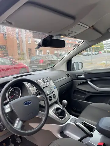 Ford Kuga view 14
